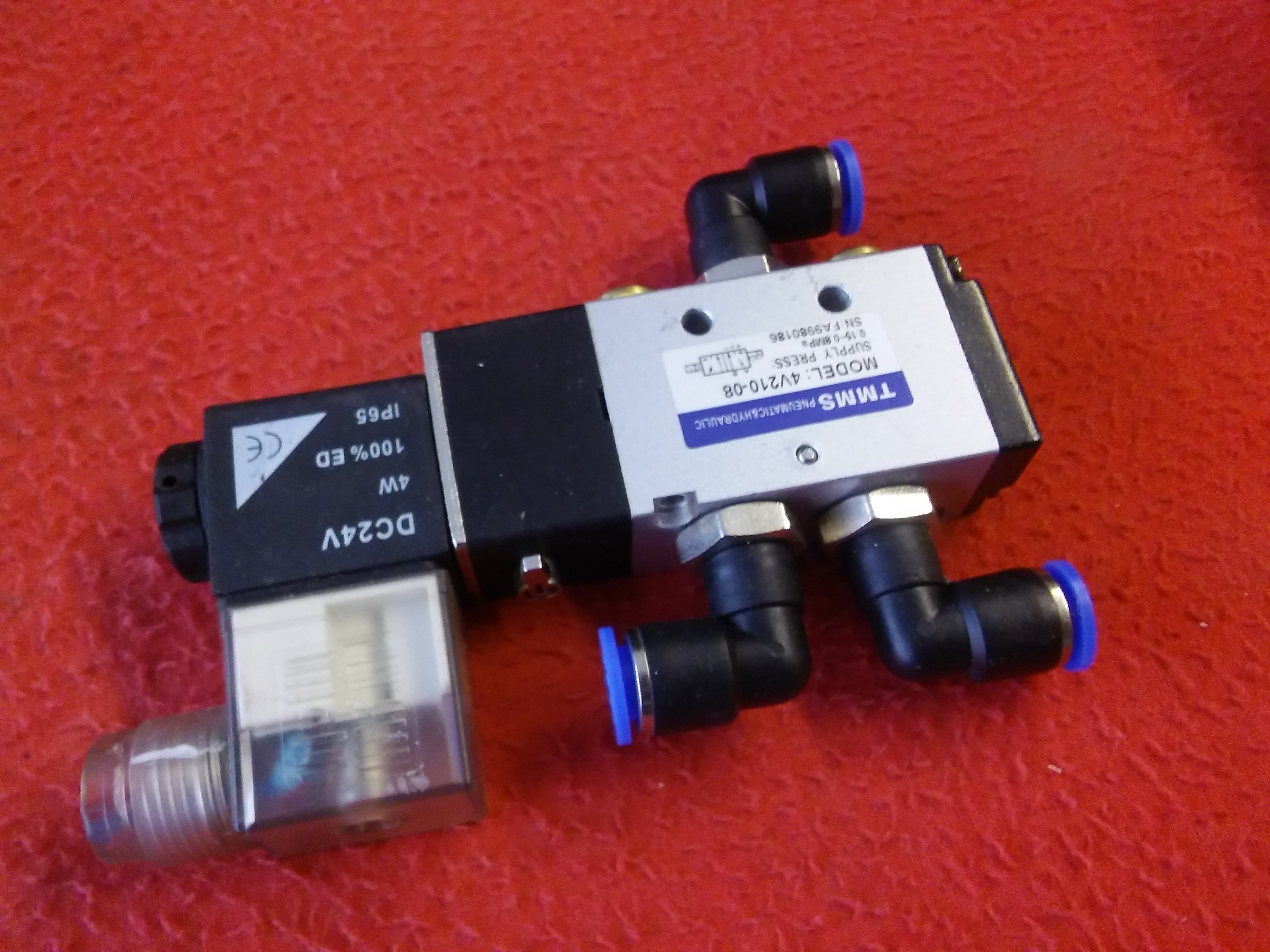 TMMS 4V210-08 PNOMATİK SELENOİT VALF TEK BOBİNLİ 24VDC VALF