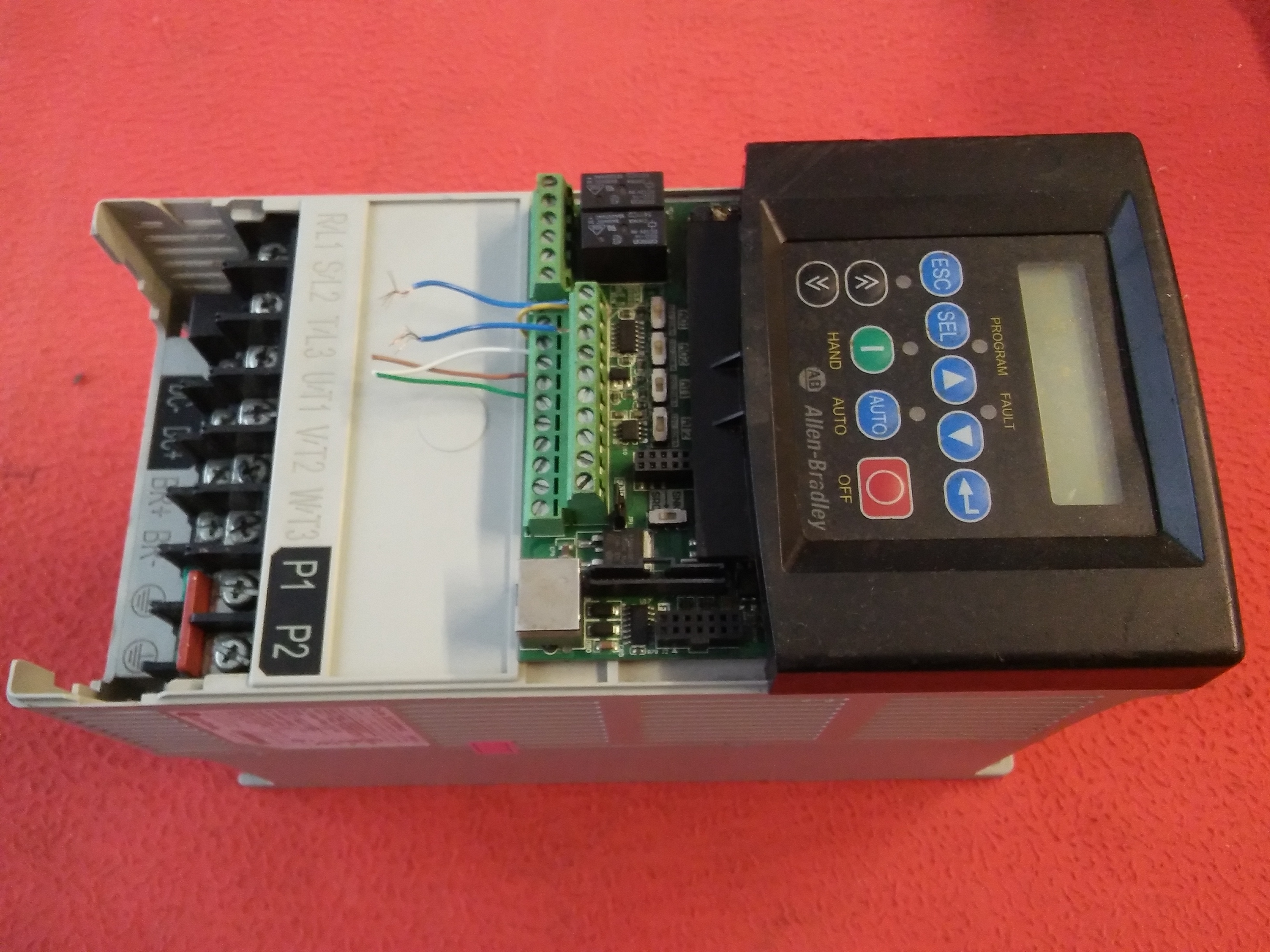 ALLEN BRADLEY 22C-D030N103 22C-D030 ALLEN BRADLEY POWER FLEX 400 15KW SÜRÜCÜ