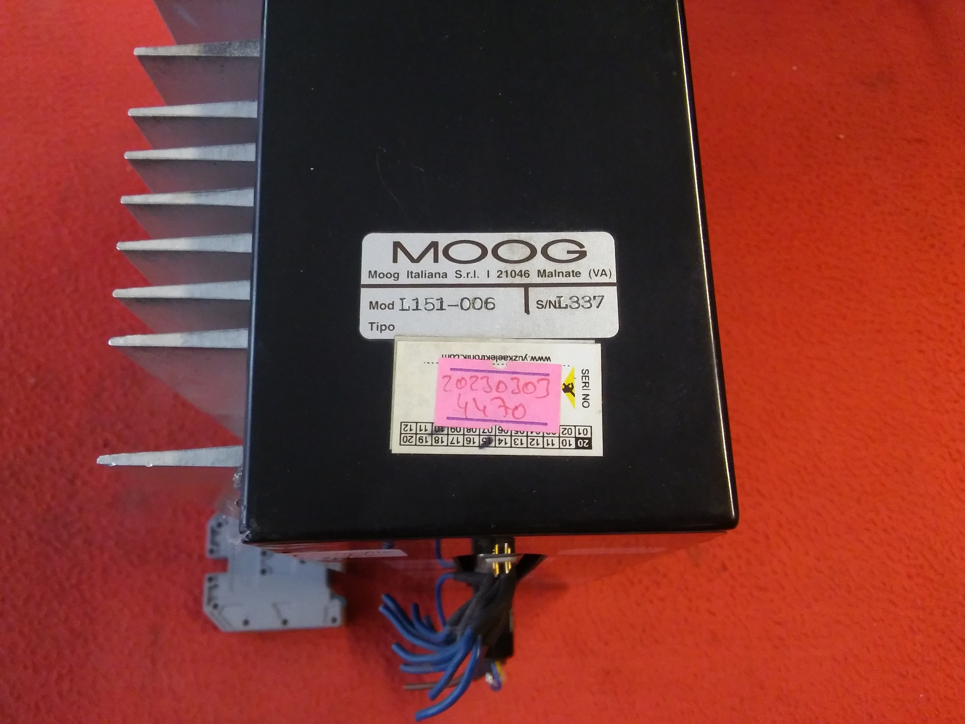 MOOG BRUSHLESS TECHNOLOGY L151-006 L337 L880 L151 MOOG SERVO SÜRÜCÜ