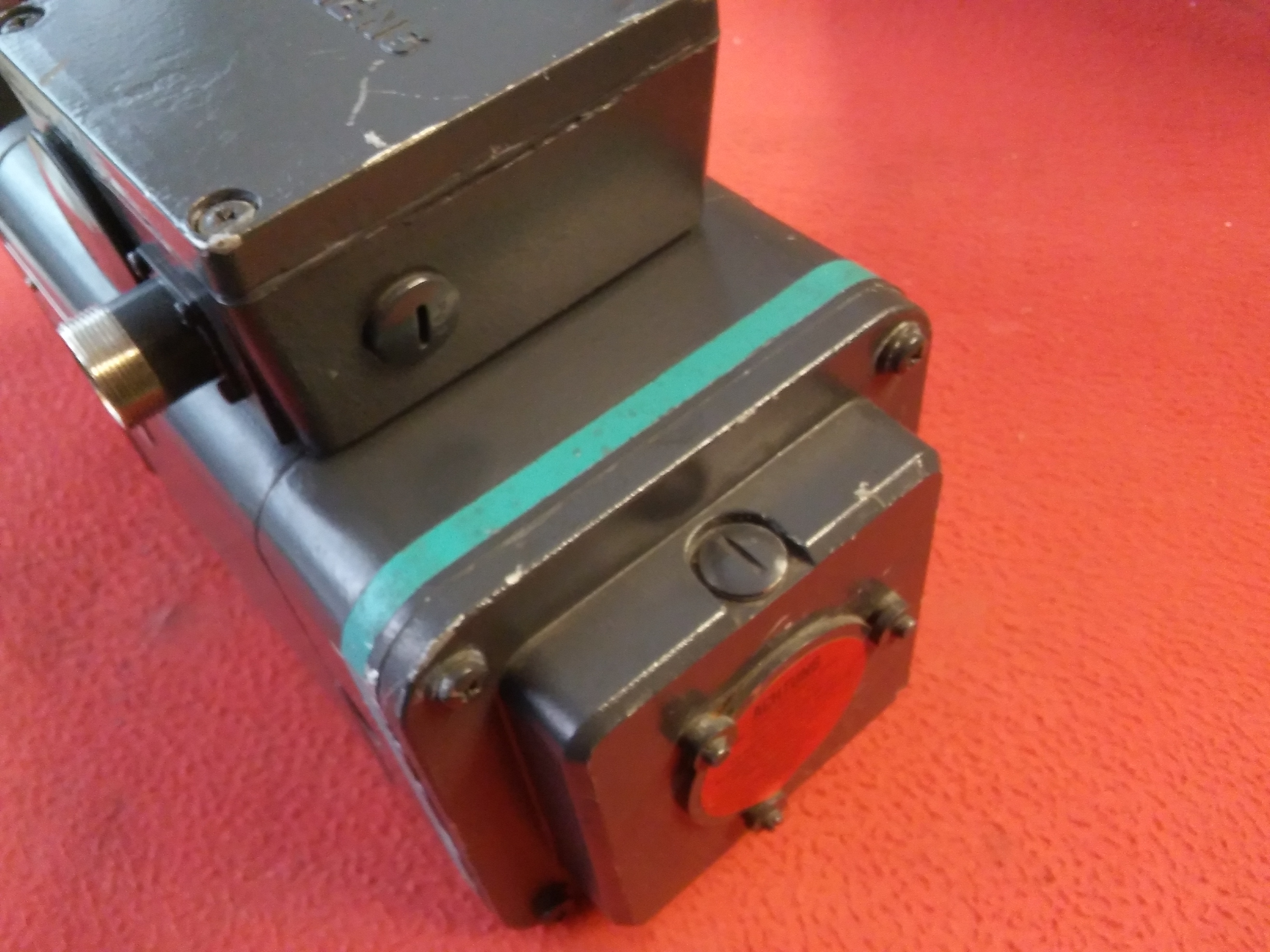 SIEMENS 1FT5072-0AC01-2-Z 1FT5072-0AC01 1FU1050-6GC 2000 RPM FİRENLİ VE FİRENSİZ  SERVO MOTOR
