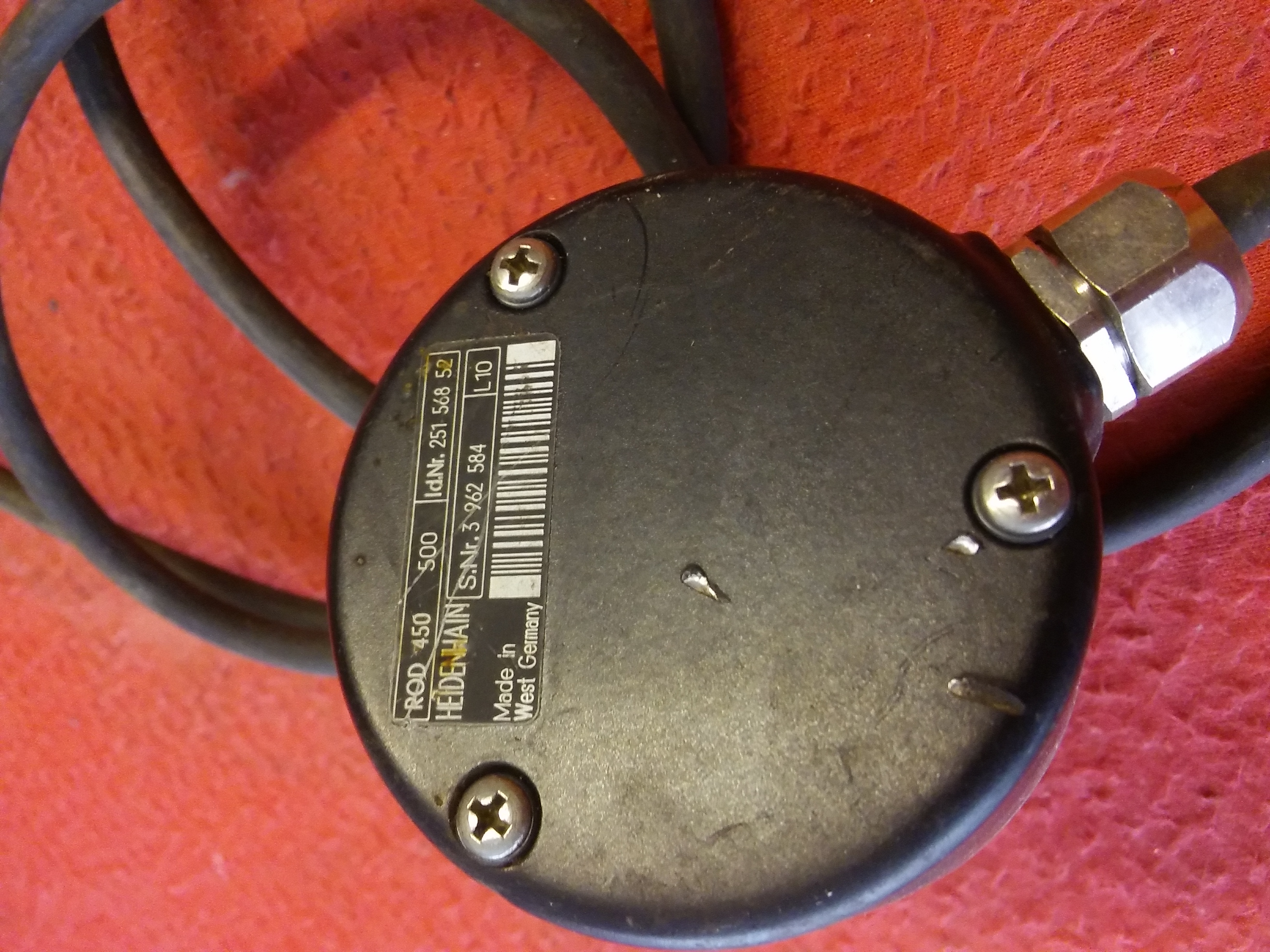 HEIDENHAIN ROD 450 500 251 568 52 500P 9 PİMLİ ENCODER