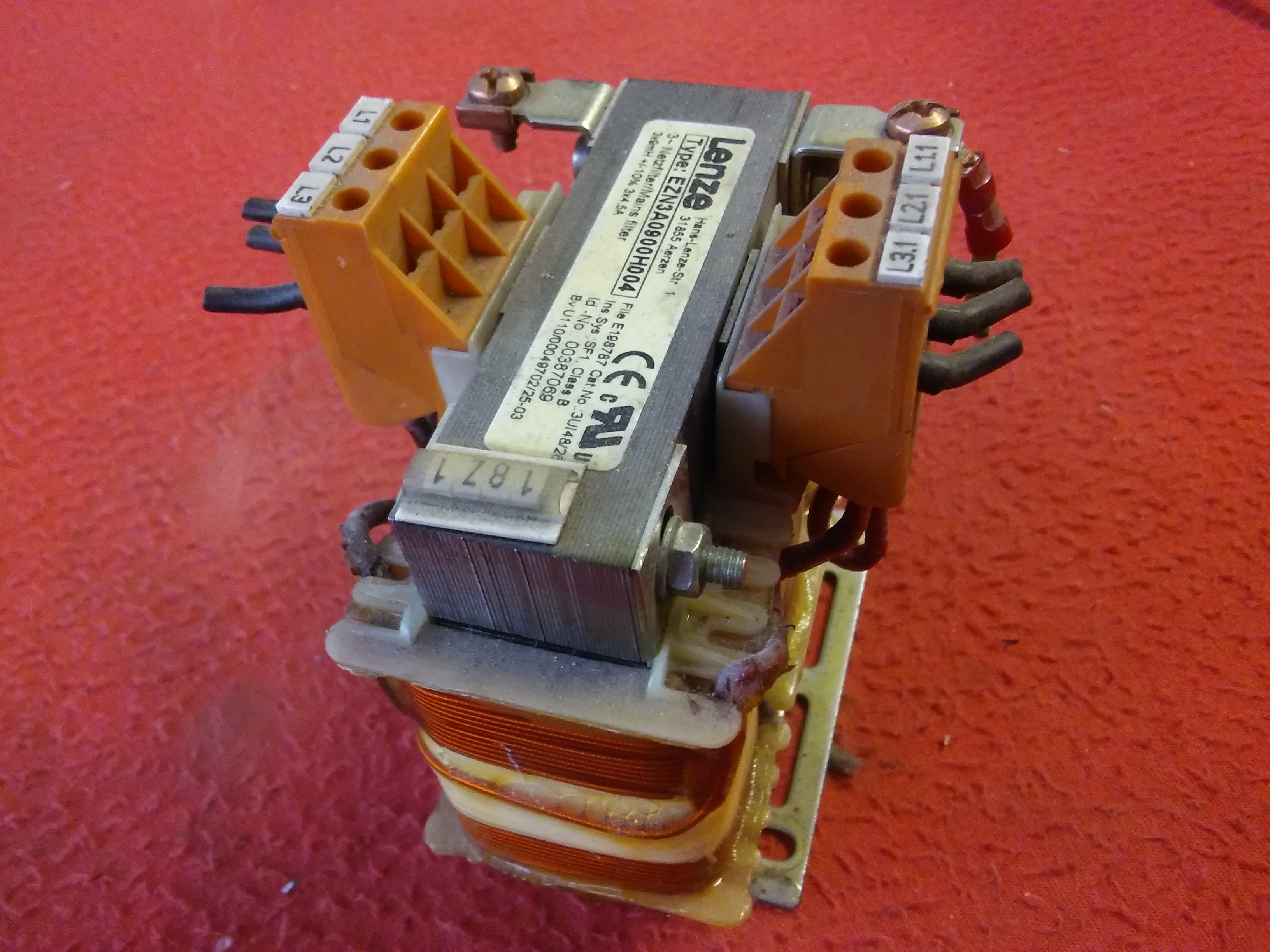 LENZE EZN3A0900H004 387069 R S T ŞEBEKE FİLİTRESİ 