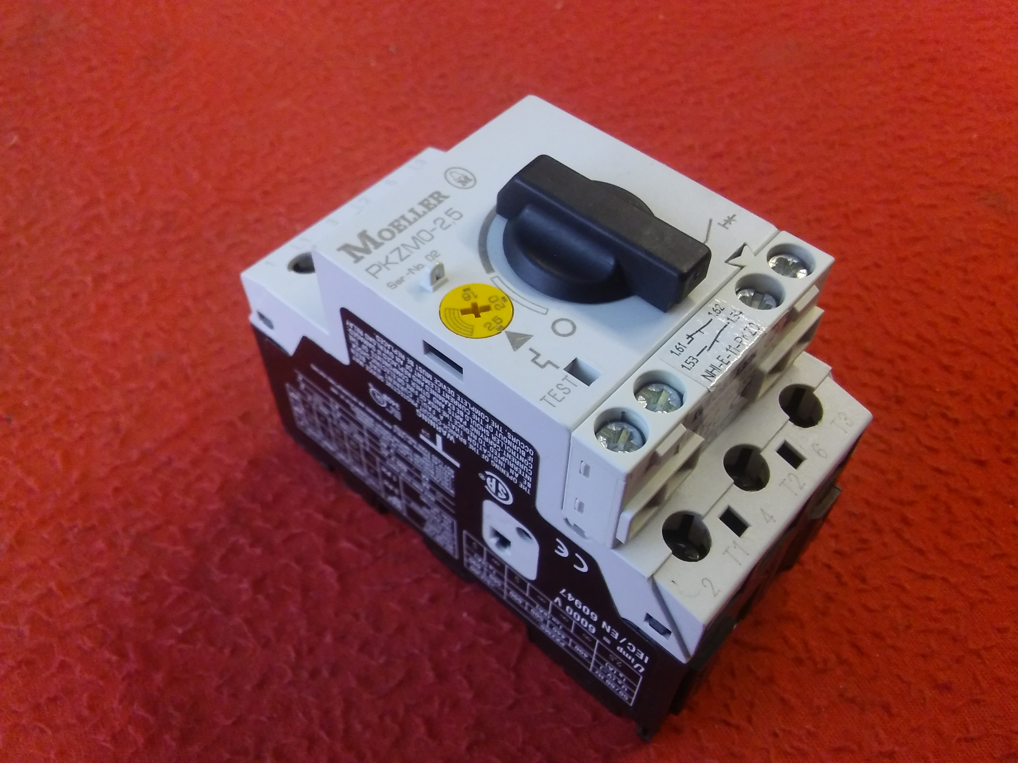 MOELLER PKZM0-2,5 EATON PKZM0-2,5-EA 1,6-2,5A MOTOR KORUMA ŞALTER TİPİ