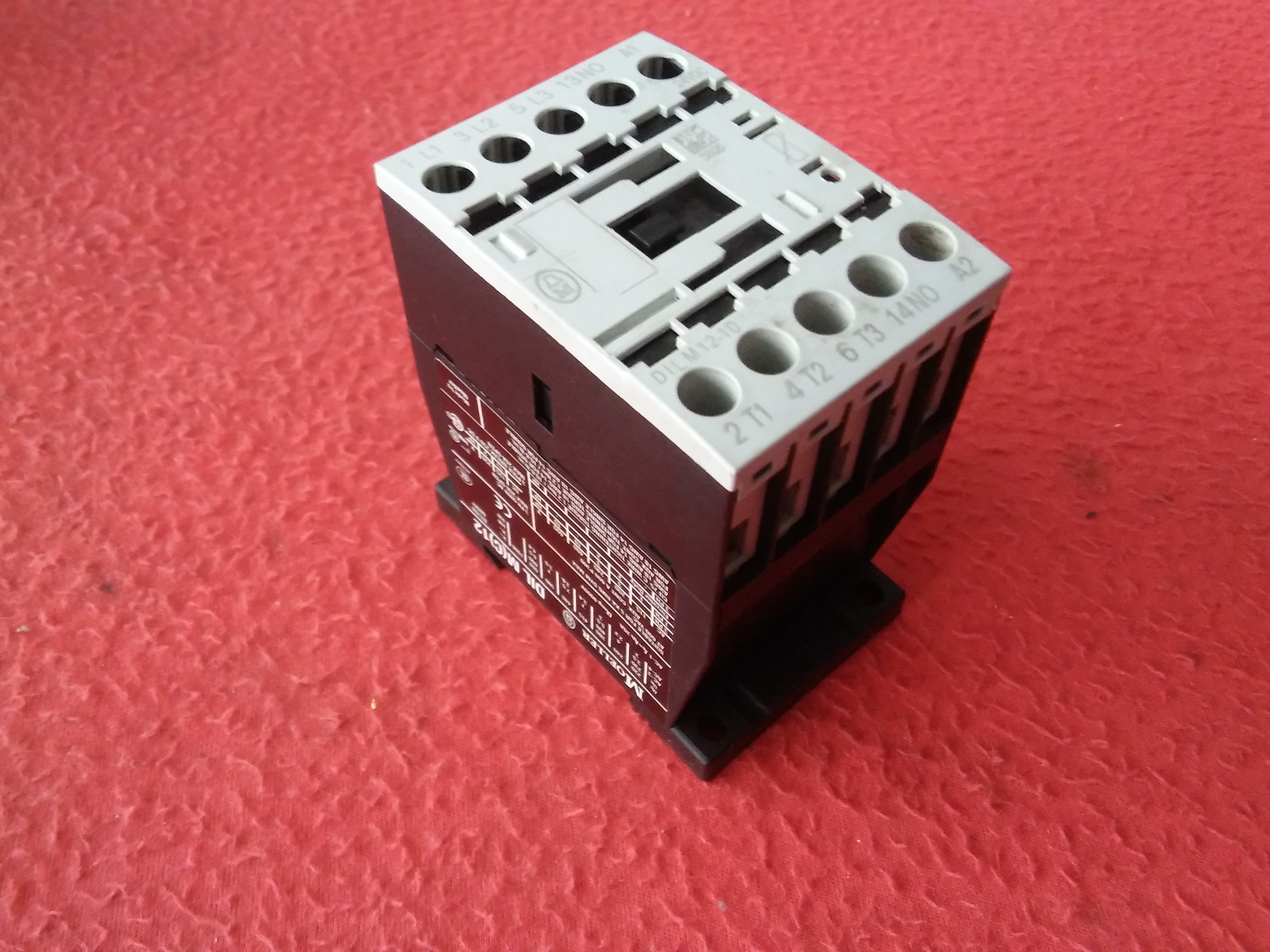 MOELLER DIL M-12-10 EATON DILM-12-10 24VDC KONTAK BOBİNLİ 5,5KW 20A KONTAKTÖR
