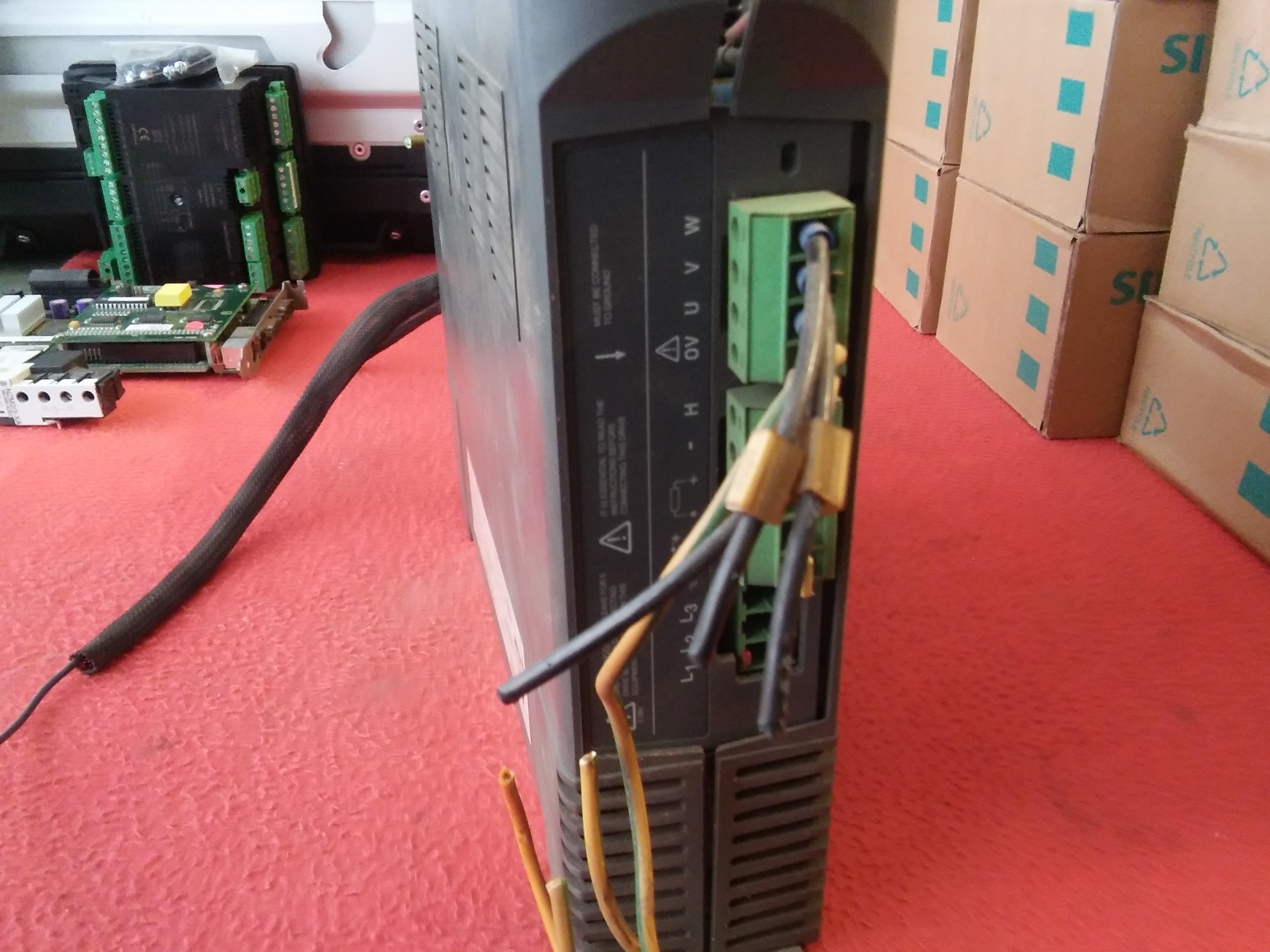 CONTROL TECHNIQUES M AX 403-AN MAX403AN MAX402-AN SERVO SÜRÜCÜ