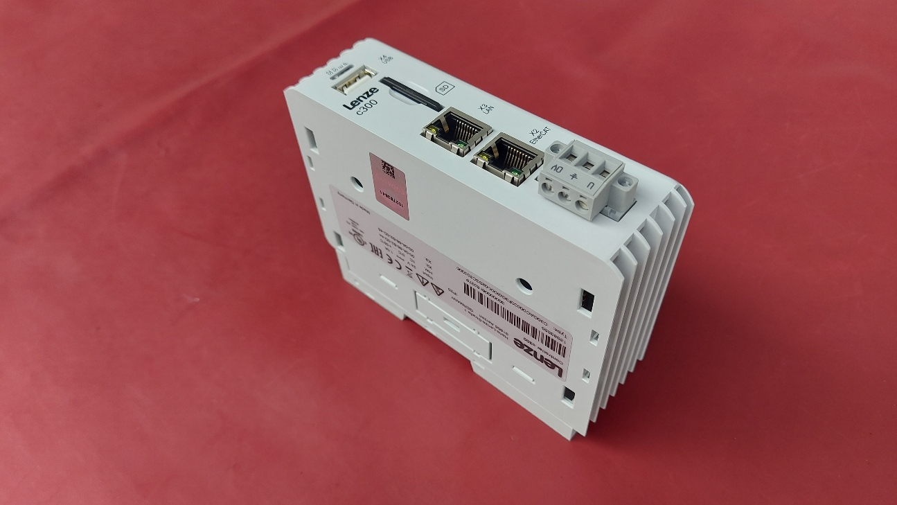 LENZE C30GAC00000F3G0XXX-02S3C300000 13583555 CONTROLLER C300 LENZE C300