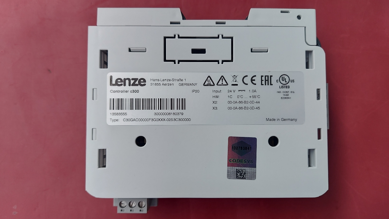 LENZE C30GAC00000F3G0XXX-02S3C300000 13583555 CONTROLLER C300 LENZE C300