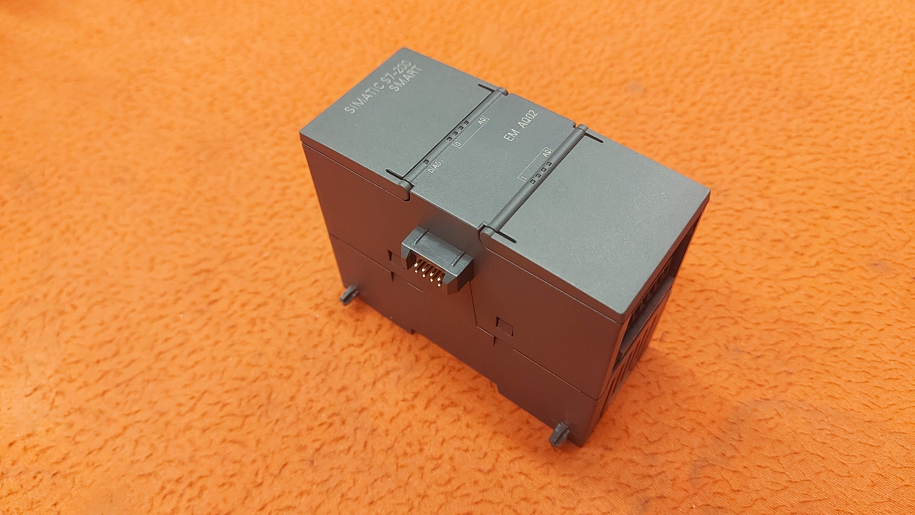 SİEMENS 6ES7 288-3AQ02-0AA0 6ES7288-3AQ02-0AA0 EM AQ02 SIMATIC S7-200 SMART