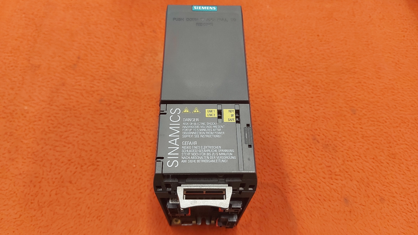 SİEMENS 6SL3210-1KE11-8UF2 SİNAMİCS G120C PN 0.55 KW