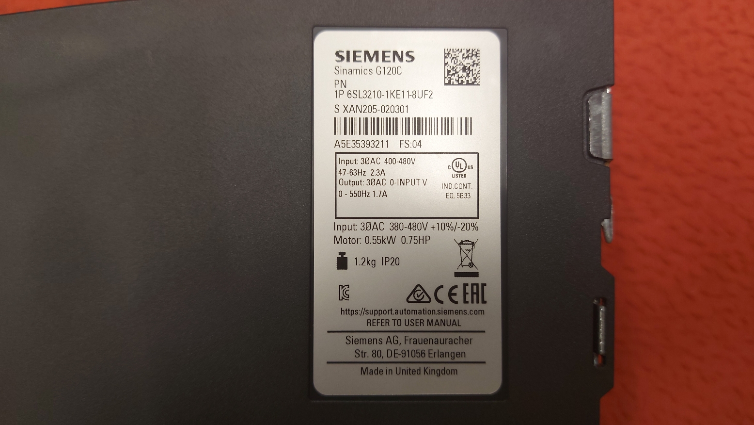 SİEMENS 6SL3210-1KE11-8UF2 SİNAMİCS G120C PN 0.55 KW