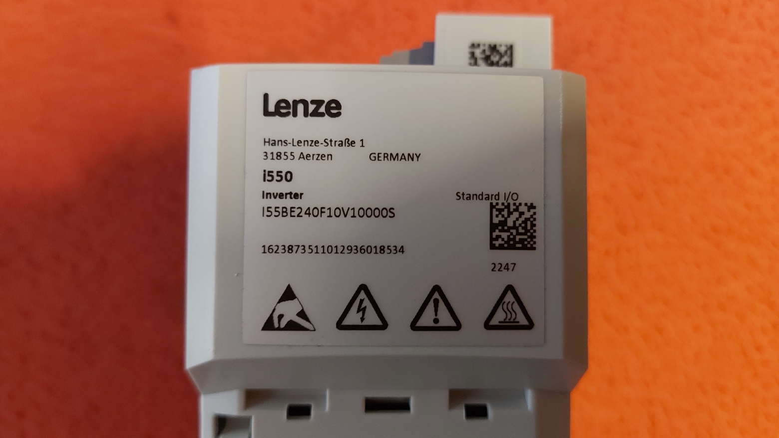 LENZE I55BE240F10V10000S 16238735 İ550 İNVERTER 