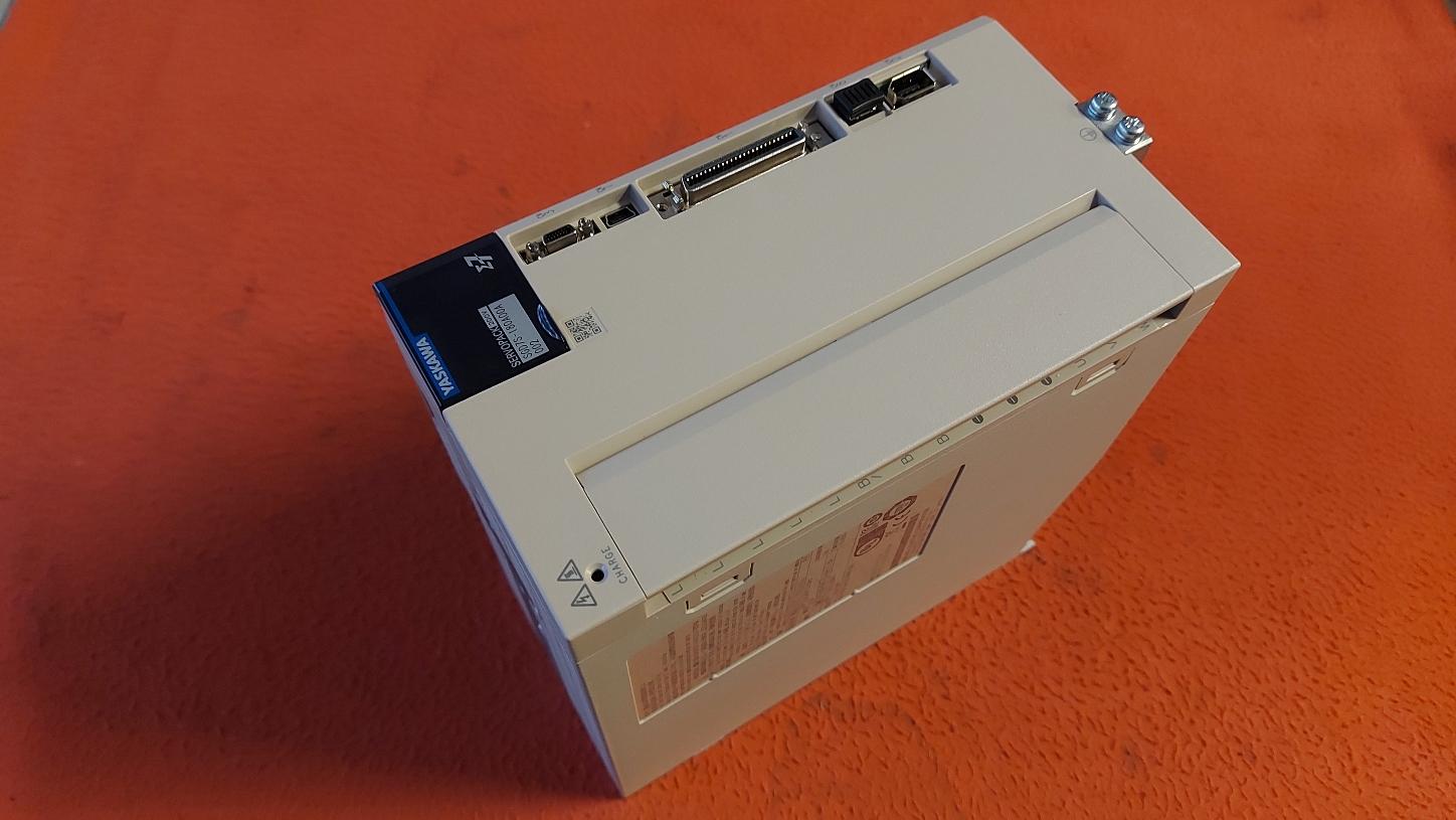 YASKAWA SGD7S-180A00A002 SGD7S-180A00A 002 SGD7S 180A00A002 SGD7S180A00A002