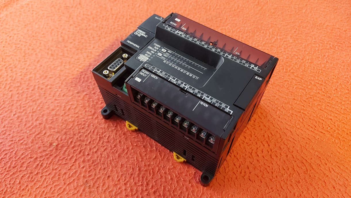 OMRON CP1E-N30S1DT1-D CP1E PLC CPU OMRON SYSMAC CP1E