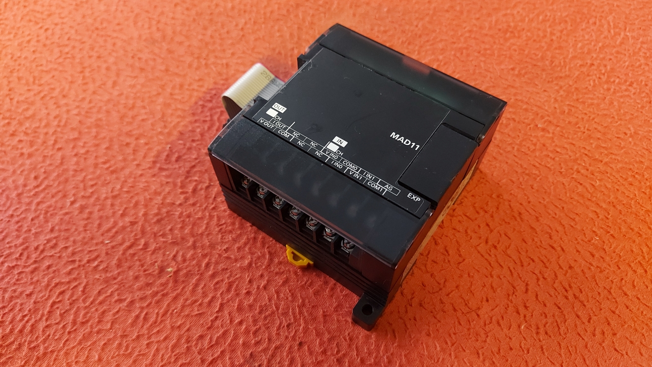 OMRON CP1W-MAD11 CP1W MAD11 CP1W MAD11 A/D D/A UNİT