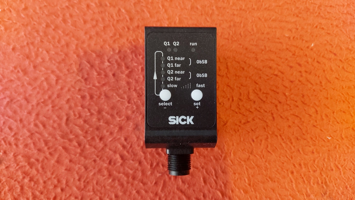 SİCK  DT35-B15251 1 057 652 100.00.02136 1057652 DT35 B15251 DT35B15251