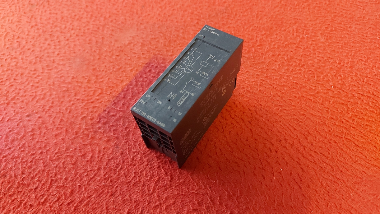 SİEMENS 6ES7 138-4DE02-0AB0 6ES7138-4DE02-0AB0 1 COUNT 5V/500KHZ SIMATIC ET 200S