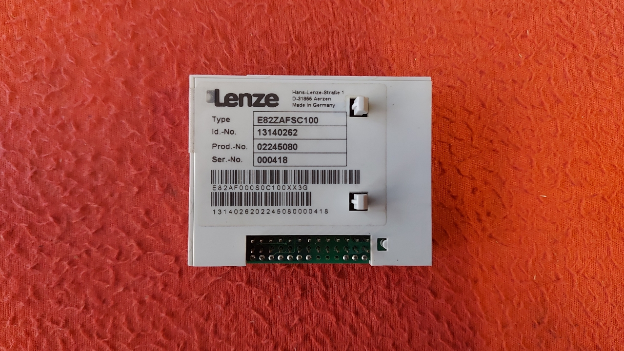 LENZE E82ZAFSC100 13140262 STANDART PT 100/3G