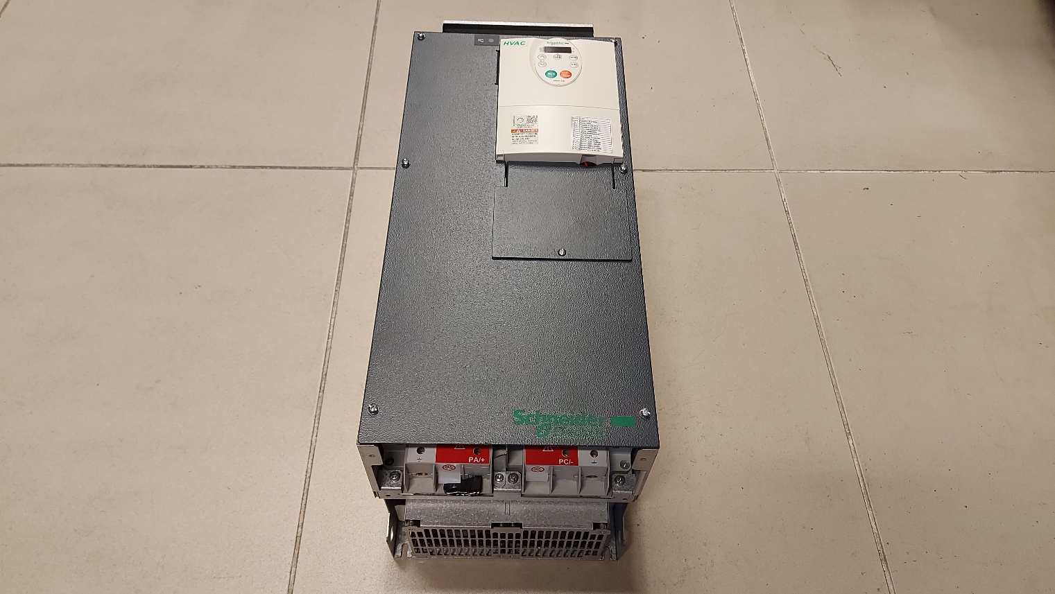 SCHNEİDER ATV212HD37N4 ATV212HD37N4S 37 KW SÜRÜCÜ ATV212 ATV 212