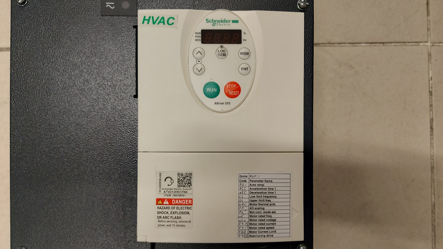 SCHNEİDER ATV212HD37N4 ATV212HD37N4S 37 KW SÜRÜCÜ ATV212 ATV 212