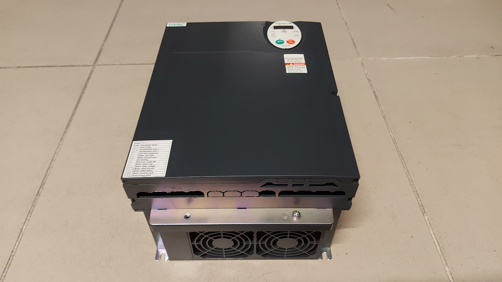 SCHNEİDER ATV212HD18N4 18.5 KW SÜRÜCÜ ATV212 ATV 212