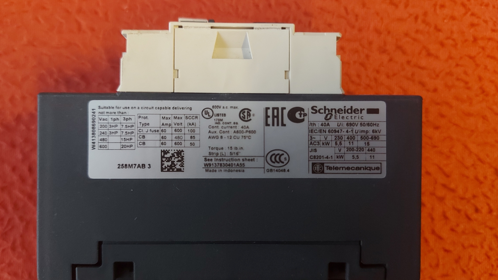 SCHNEİDER LC1D258M7 LC1D258 M7 LC1D258 220V 40A 11KW KONTAKTÖR