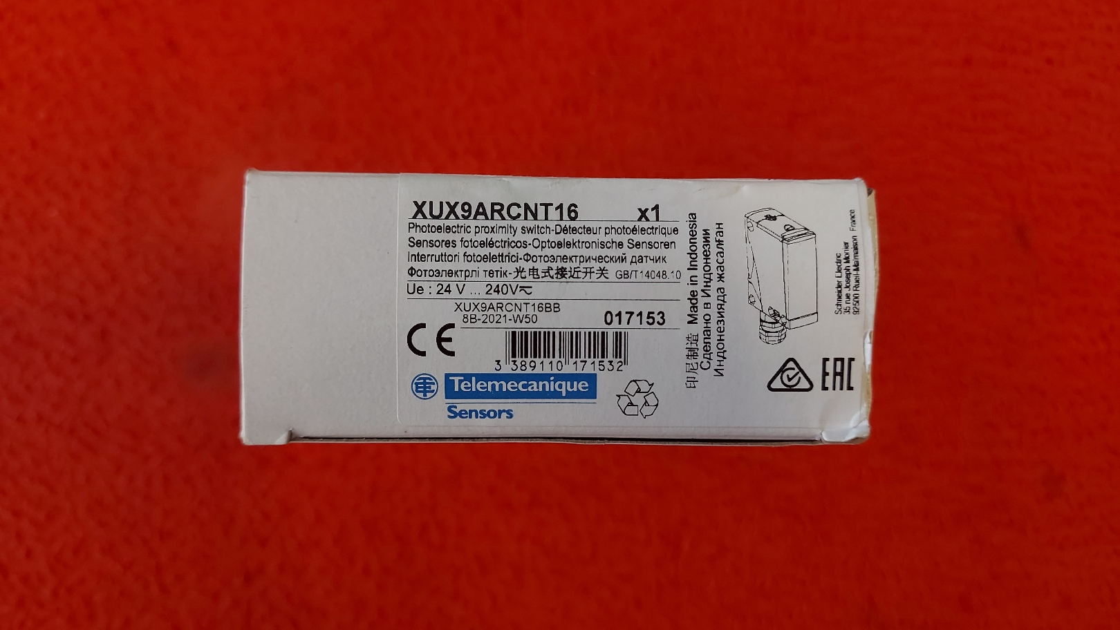 SCHNEİDER XUX9ARCNT16 FOTOELEKTRİK SENSÖR