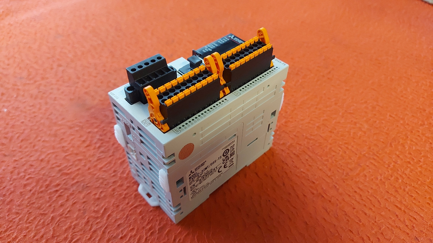 MITSUBISHI FX5UC-32MT/DSS-TS FX5UC-32MT/DS-TS FX5UC-32MT 2154183 PLC CPU