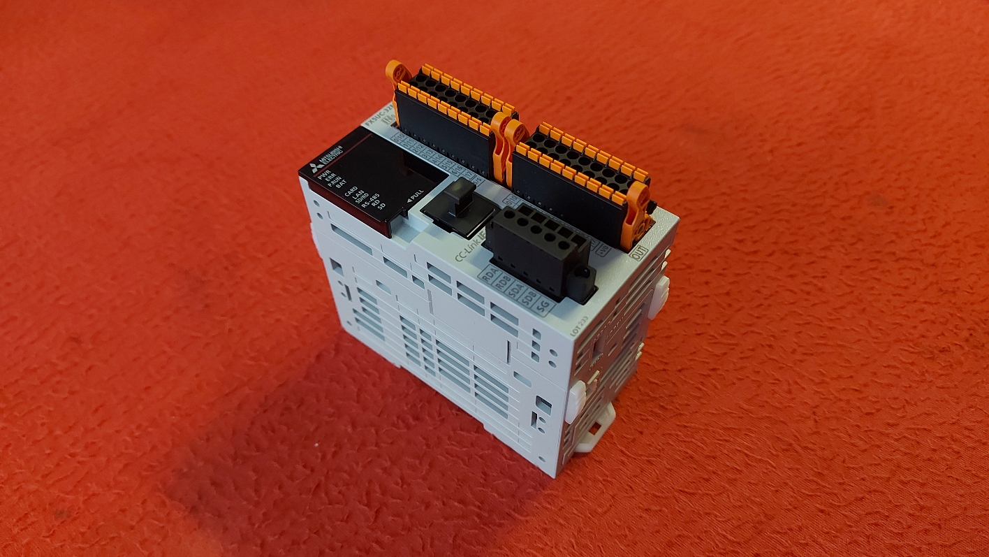 MITSUBISHI FX5UC-32MT/DSS-TS FX5UC-32MT/DS-TS FX5UC-32MT 2154183 PLC CPU