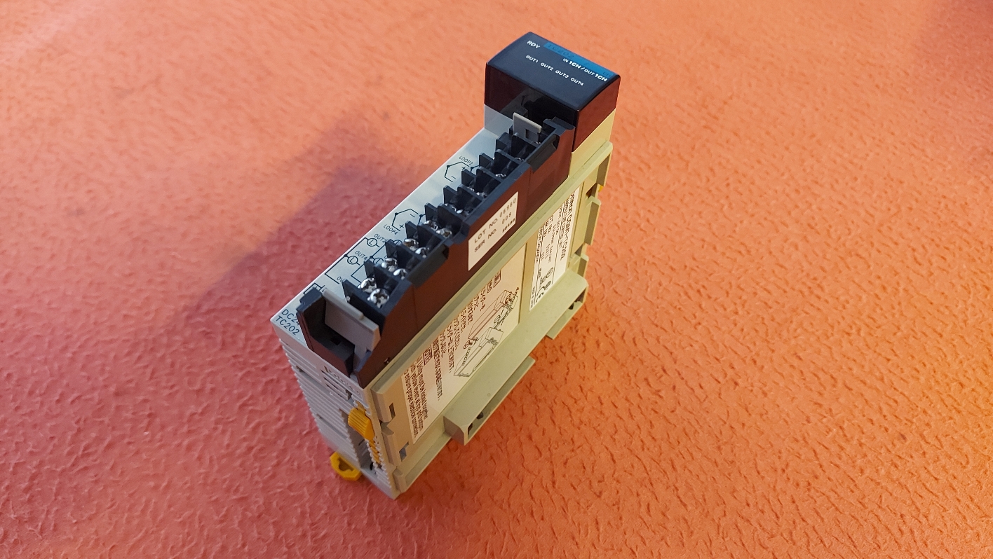 OMRON CQM1-TC202 CQM1TC202 CQM1 TC202 COM1-TC202 COM1 TC202 COM1TC202