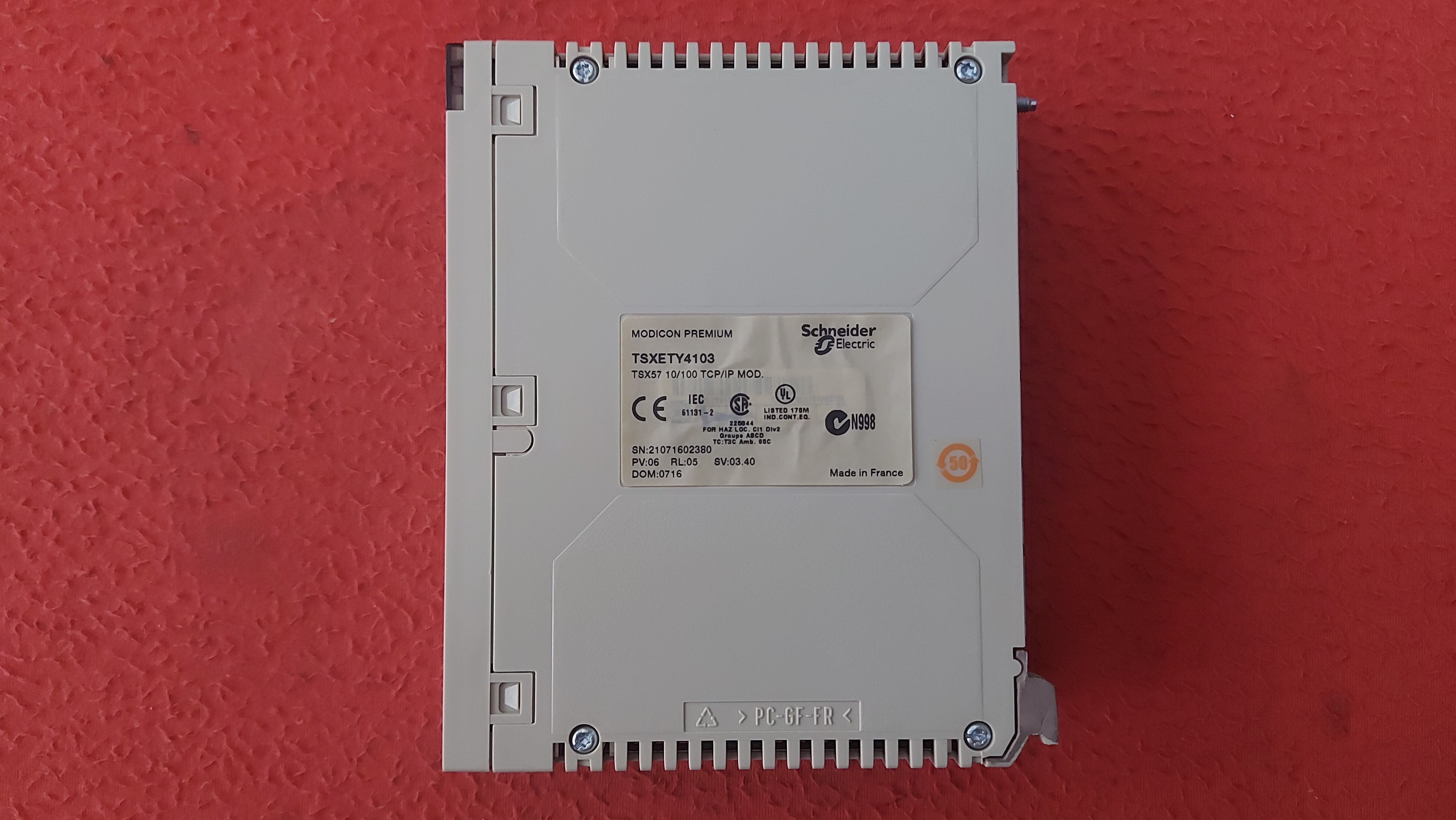 SCHNEİDER TSX ETY4103 TSX ETY4103M TSXETY4103 TSXETY4103M MODİCON PREMİUM