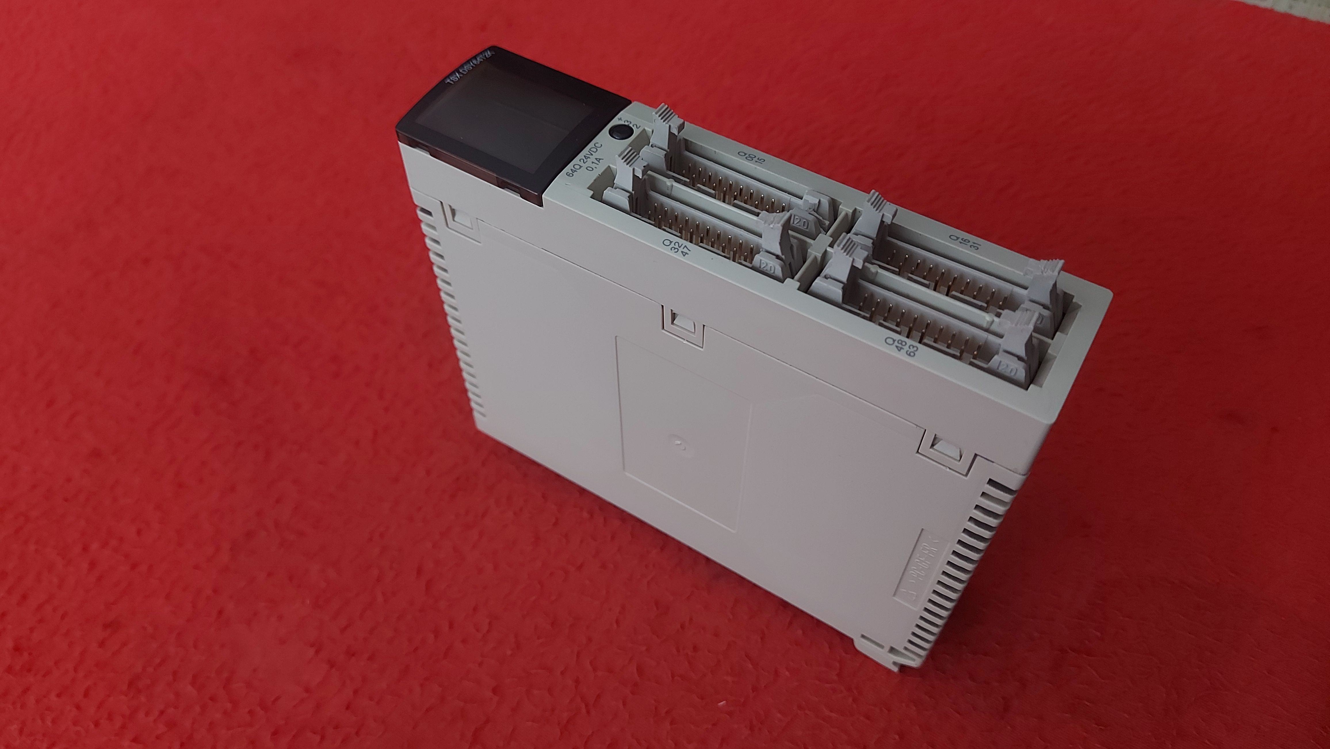 SCHNEİDER TSX DSY64T2K TSXDSY64T2K MODICON OUTPUT MODULE ÇIKIŞ MODÜLÜ