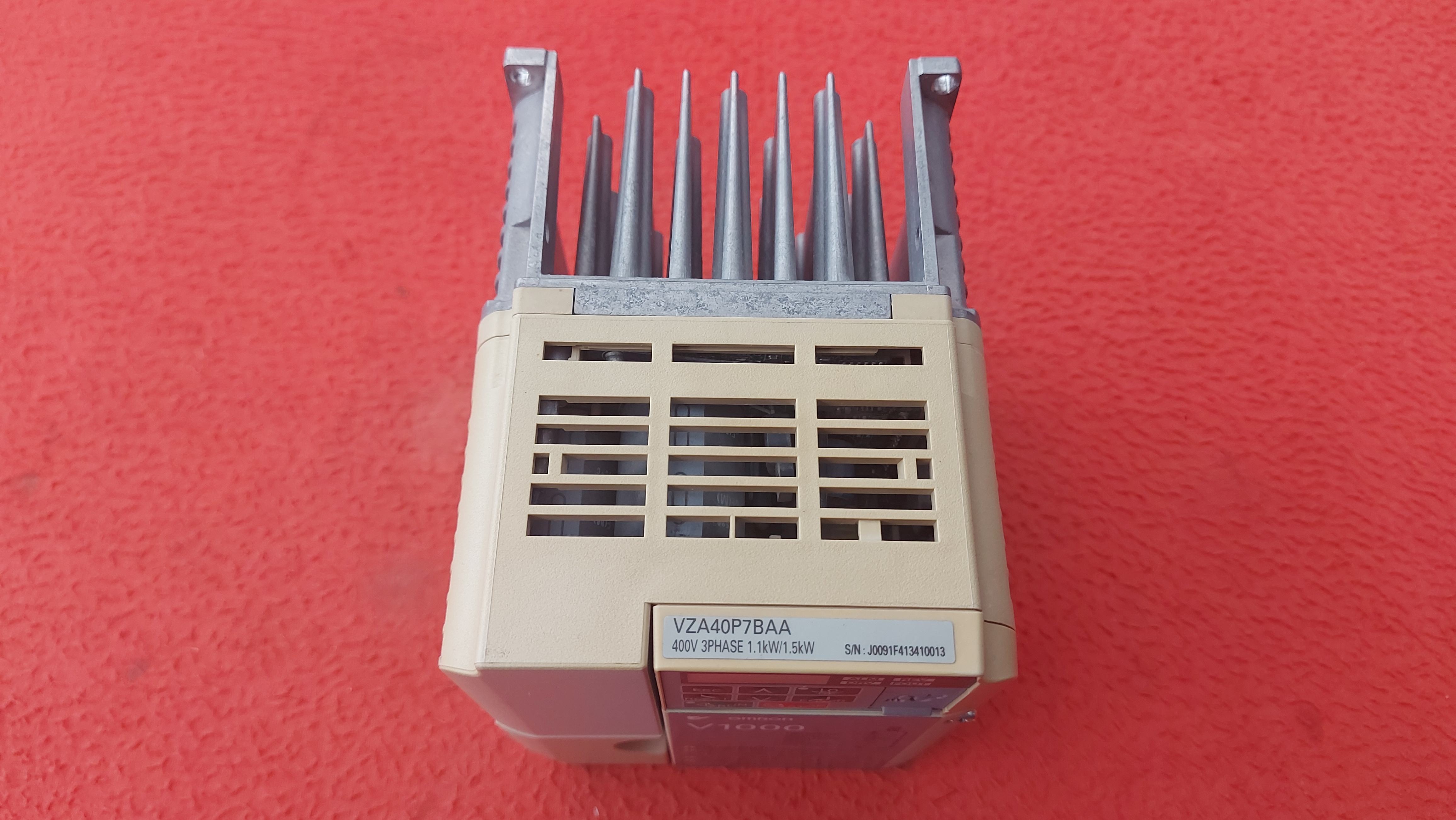YASKAWA VZA40P7BAA CIMR-VZ4A0004BAA CIMR VZ4A0004BAA CIMRVZ4A0004BAA