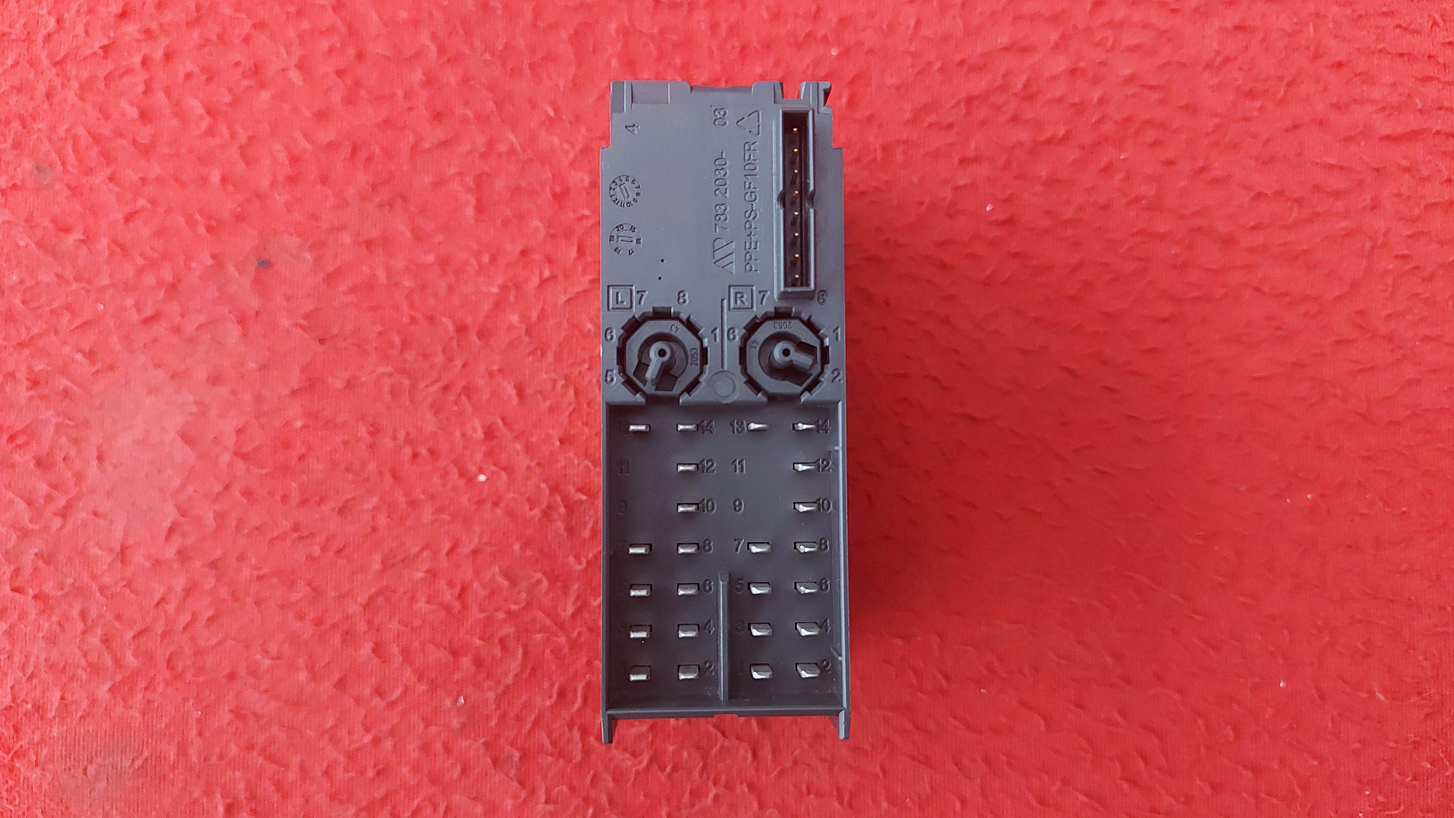 SİEMENS 6ES7 138-4FC01-0AB0 6ES7138-4FC01-0AB0 PROFİSAFE 4F-DI/3F-DO DC24V/2A SIMATIC ET 200 DIGITAL INPUT/OUTPUT