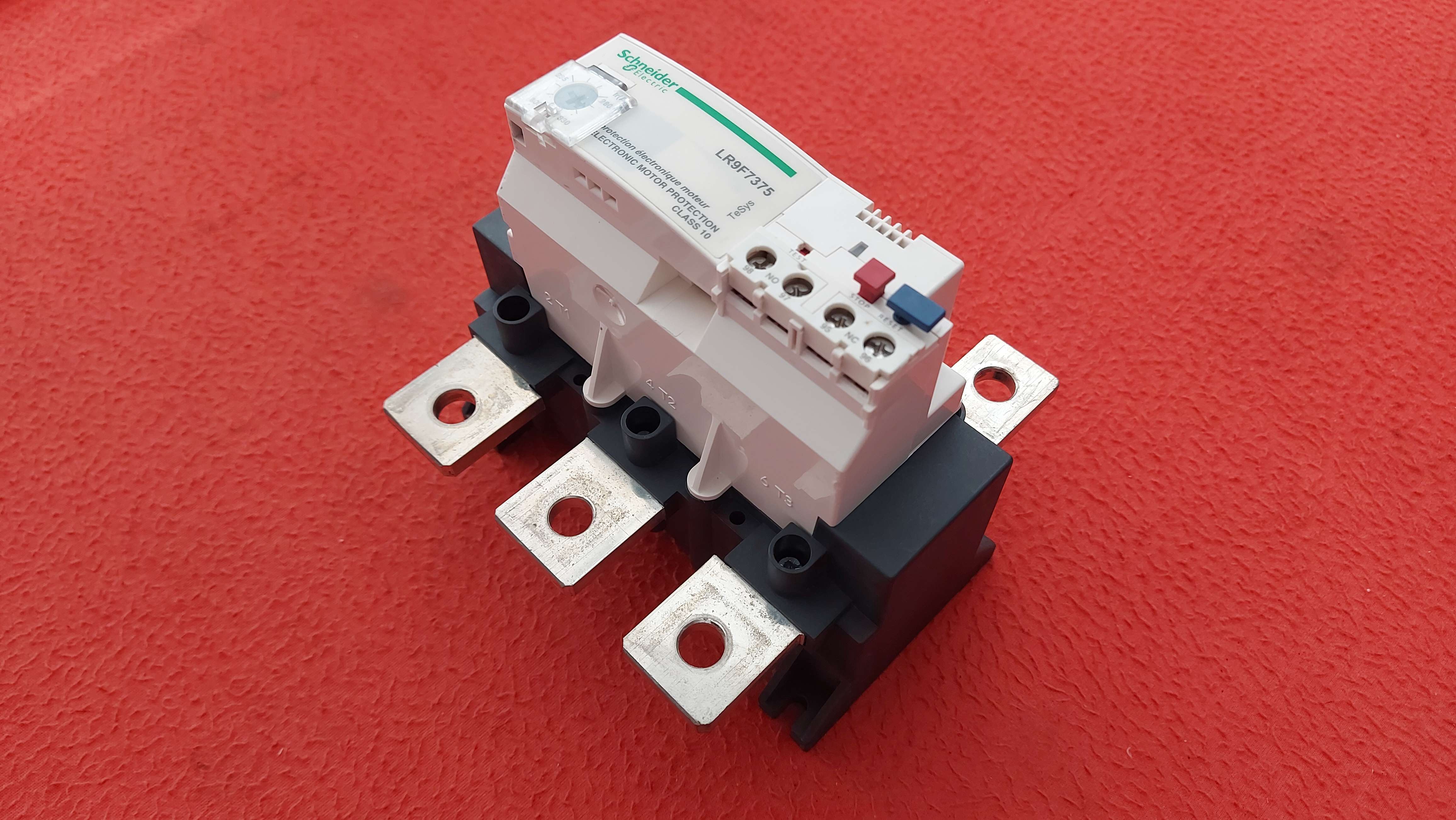 SCHNEİDER LR9F7375 AŞIRI YÜK RÖLESİ - TeSys LR9 - 200...330 A