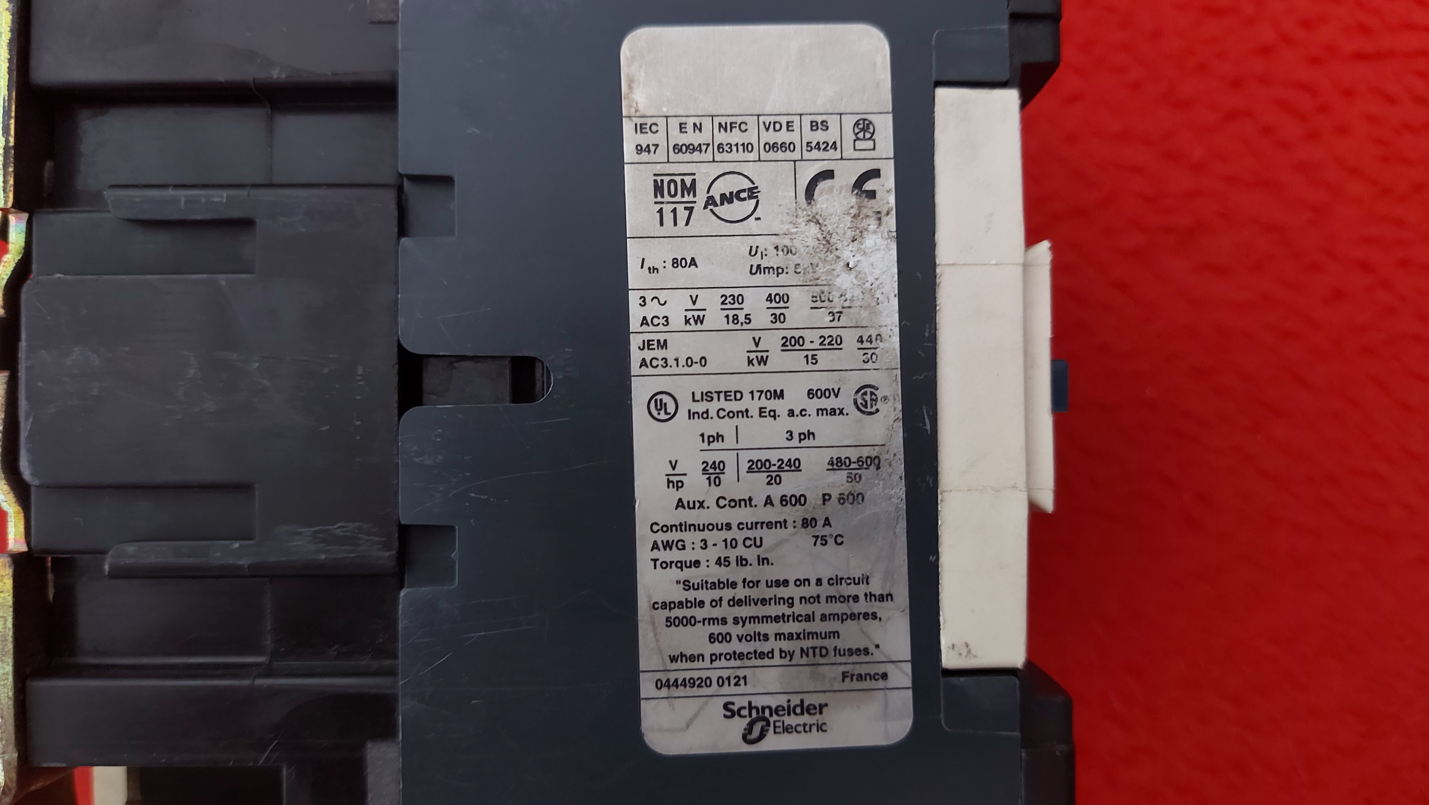 SCHNEİDER LC1D65 LC1D65M7 LC1D65M5 LC1 D6511 220VAC 30 KW KONTAKTÖR