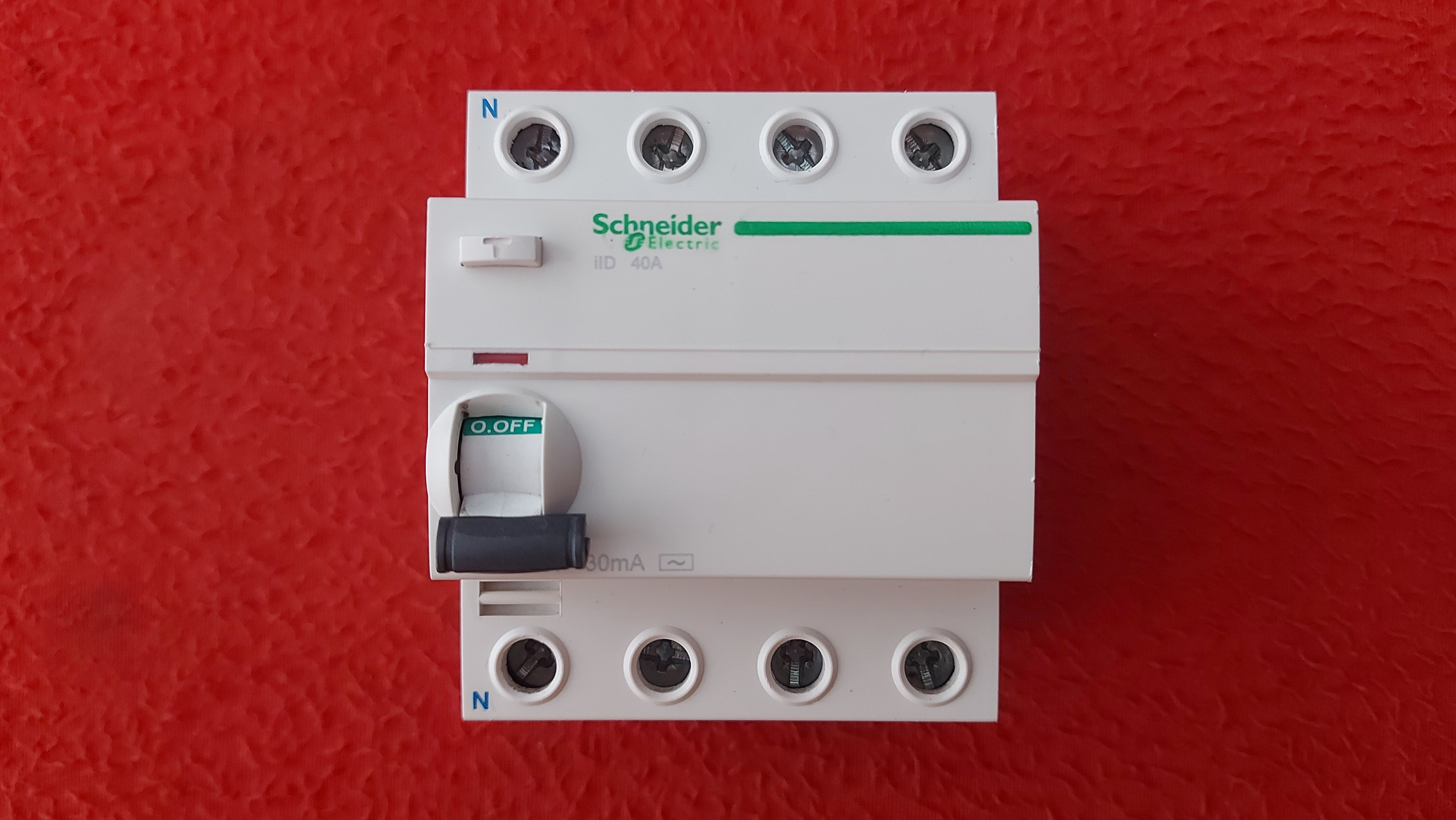 SCHNEİDER A9R41440 40A 30MA KAÇAK AKIM RÖLESİ 