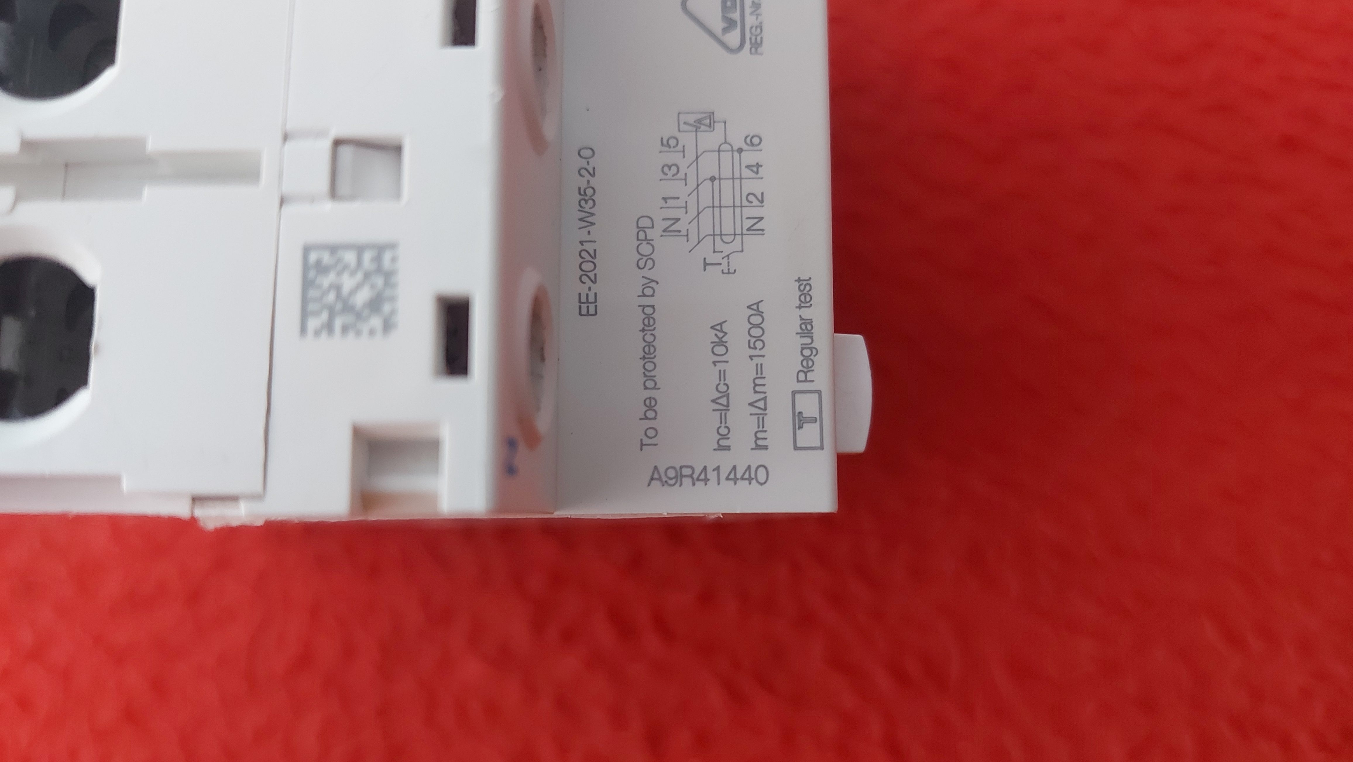 SCHNEİDER A9R41440 40A 30MA KAÇAK AKIM RÖLESİ 
