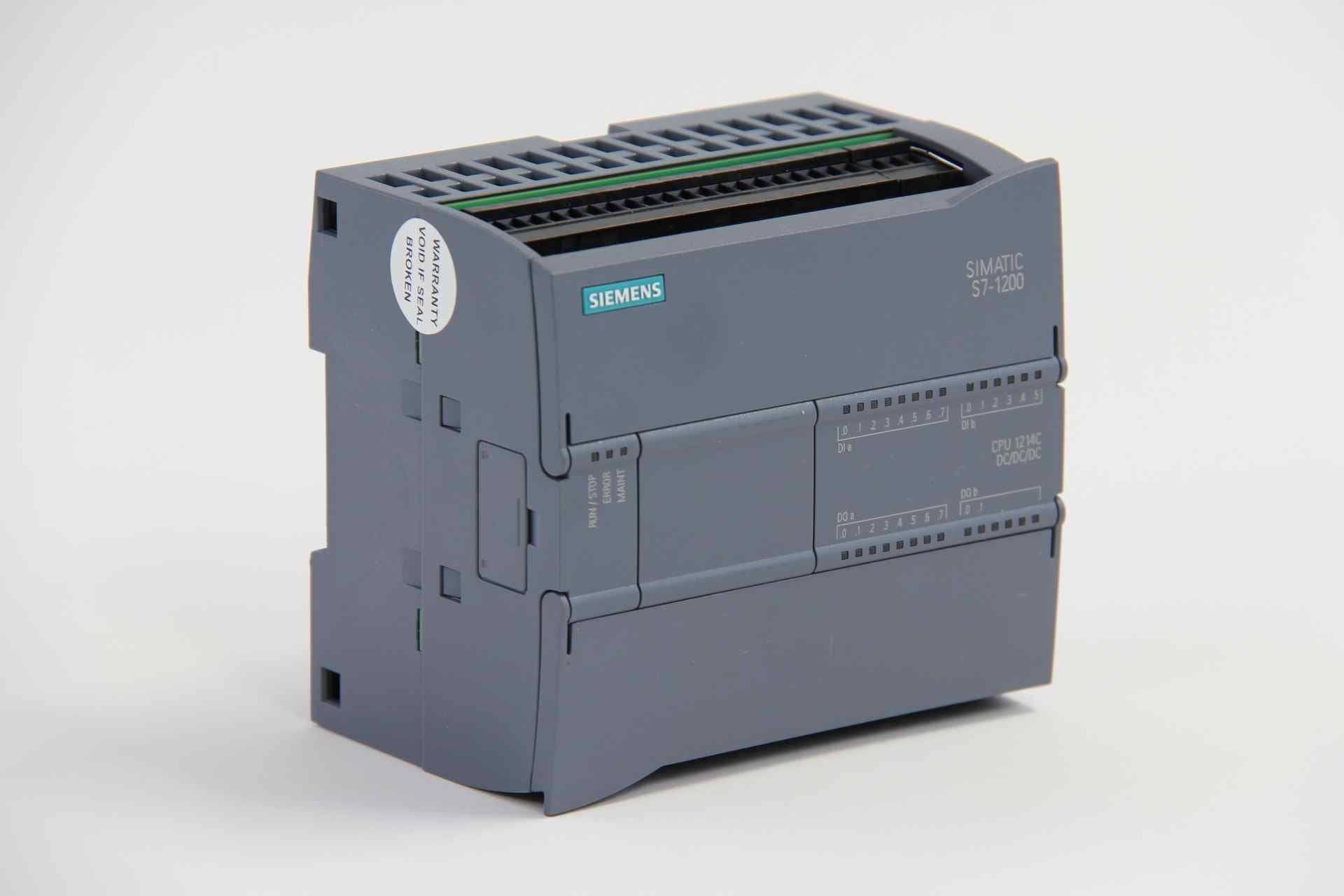 SIEMENS 214-1AG40-0XB0 6ES7214-1AG40-0XB0 S7-1200 CPU 214C DC/DC/DC