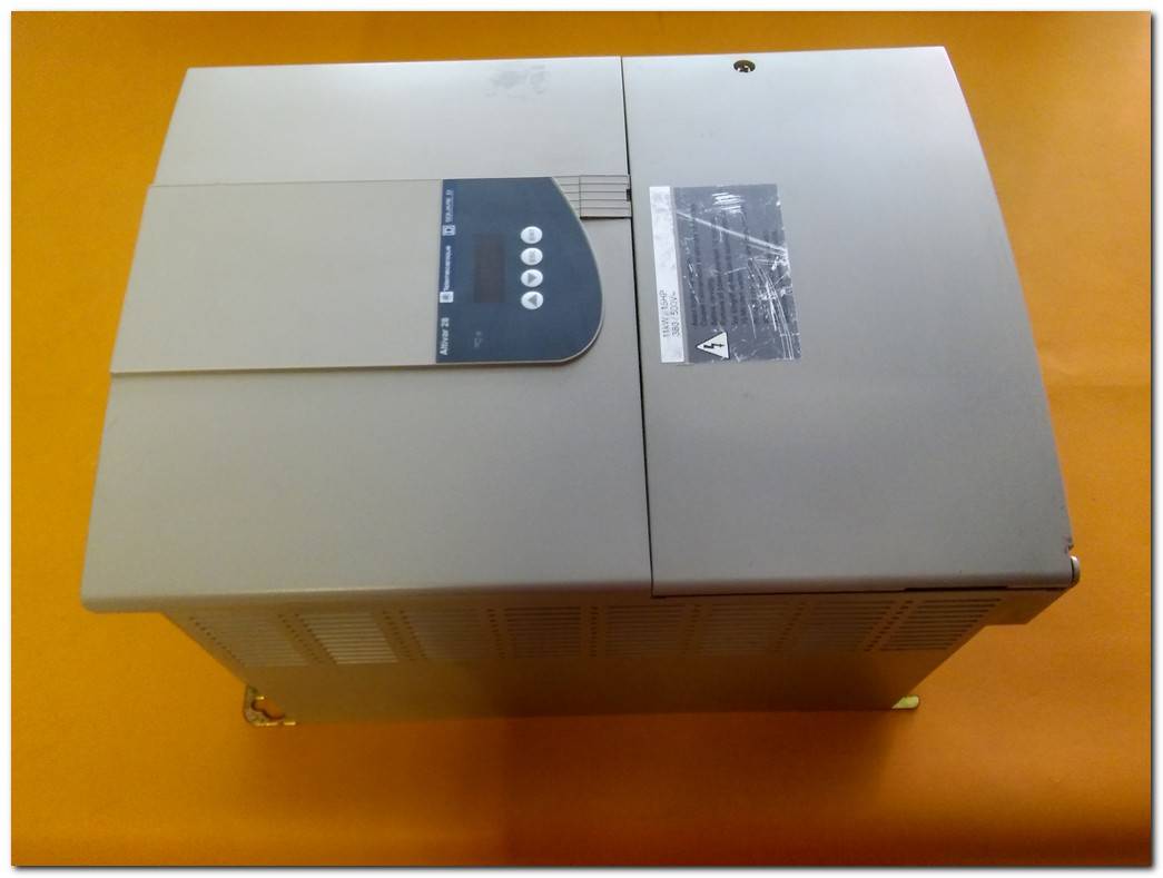 TELEMECANIQUE ATV28HD16N4 11KW SÜRÜCÜ SCHNEİDER ATV28 11 KW  INVERTER