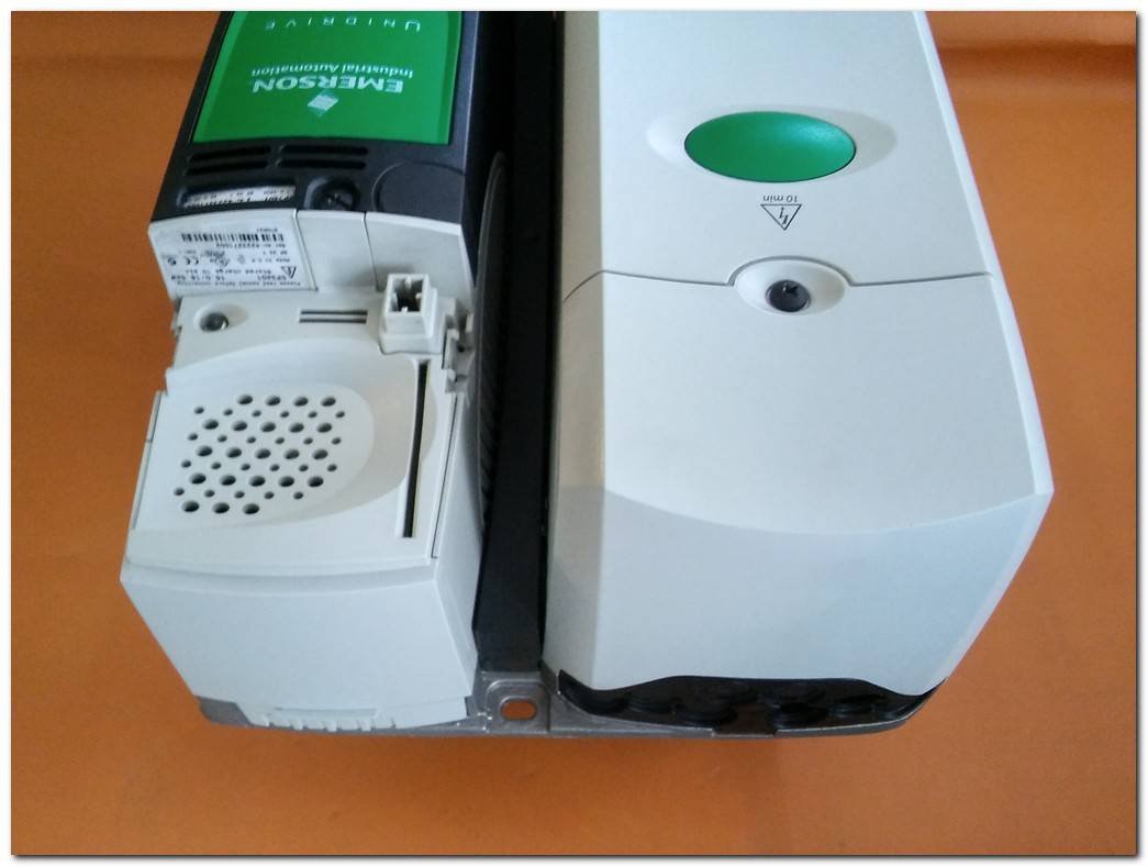 EMERSON SP3401 15 KW - 18,5 KW UNIDRIVE 4223271002 15-18,5KW CONTROL TECHNIQUES SÜRÜCÜ