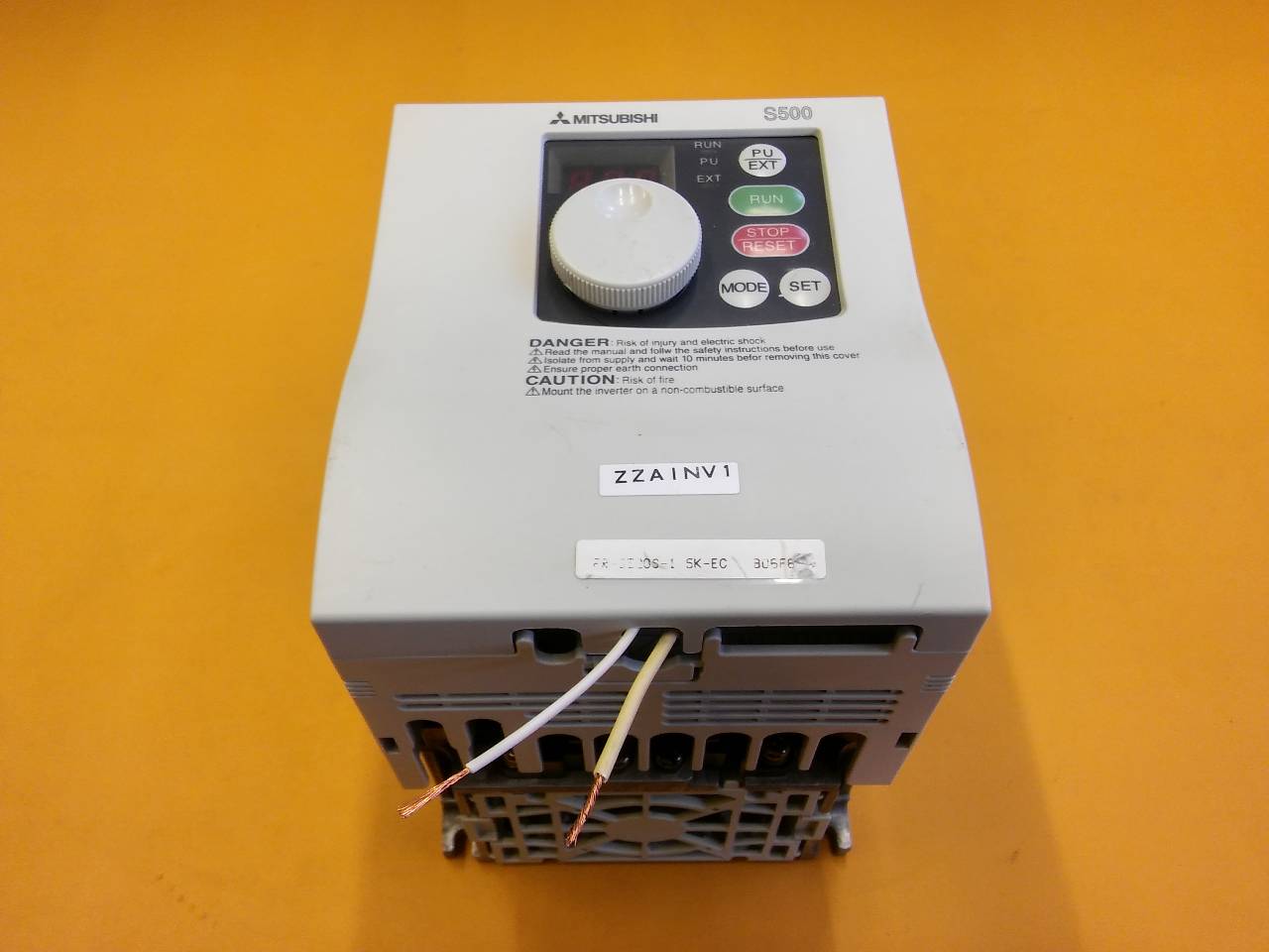 MITSUBISHI S500 FR-S520S-1.5K-EC 1,5KW SÜRÜCÜ 1.5 KW INVERTER