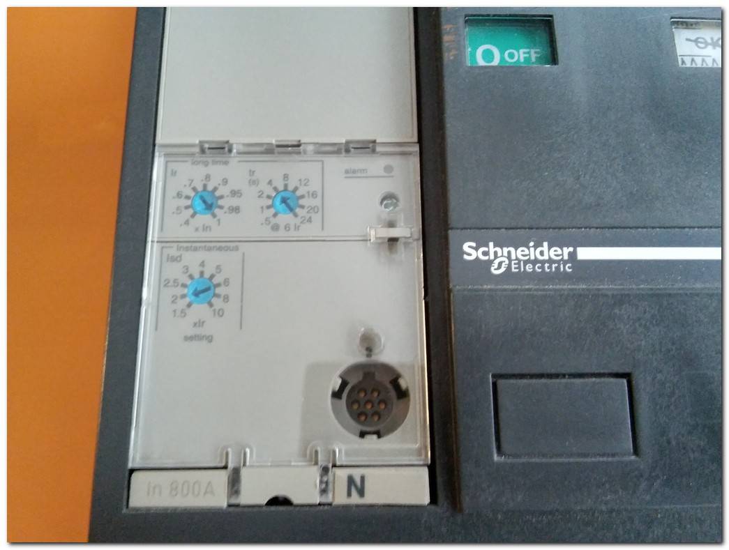 SCHNEİDER NS800 N COMPACT 33466MM2 33466M-2 NS 800 N MCH 200-240 V AC KURMALI MOTORLU 33466M 800A ŞALTER MİCROLOGİC 2,0 33466 TMŞ 800 AMPER DEVRE KESİCİ