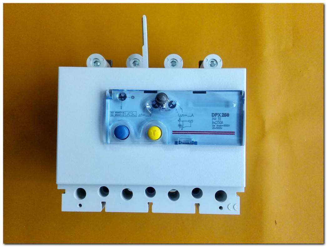 LEGRAND DPX250 260 55 026055 1 DPX 260 55 250A SIFIR KUTULU TMŞ BL 8034438 ELEKTRONİK DİFERANSİYEL ALT MONTAJ BLOĞU