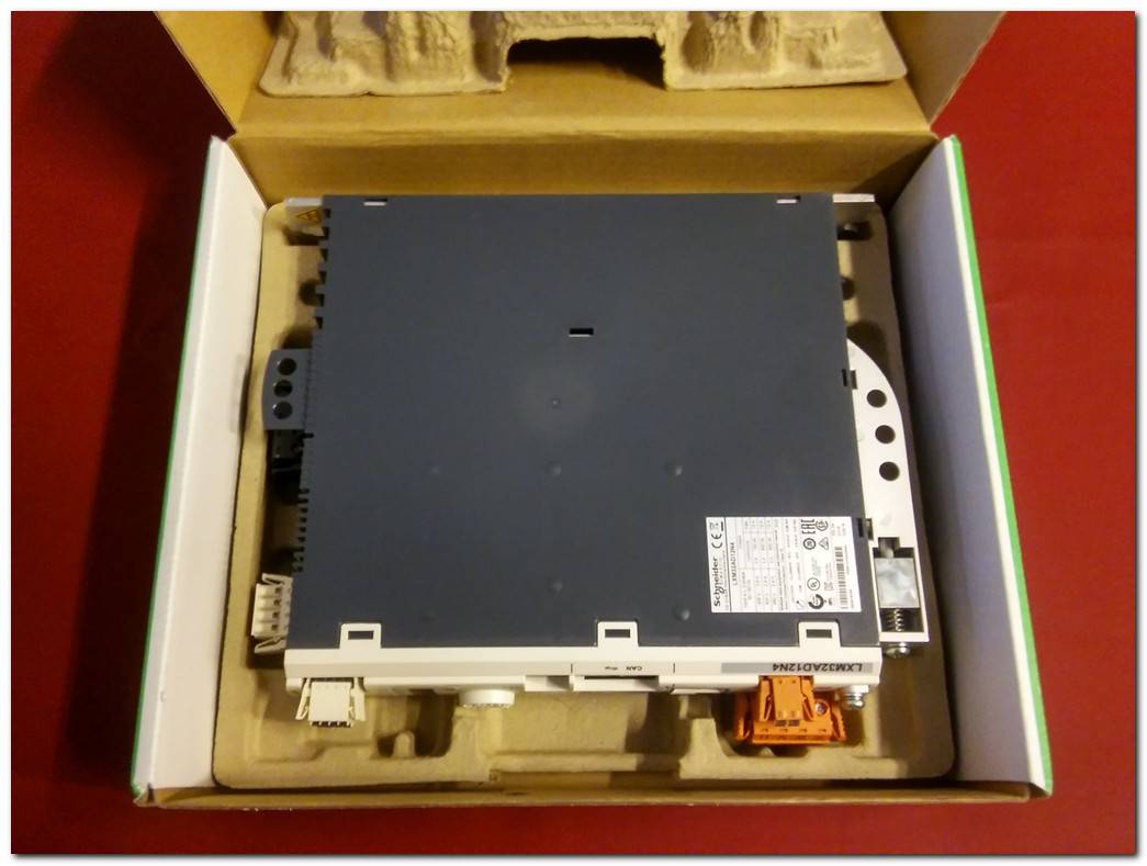 SCHNEİDER LXM32AD12N4 AC SERVO DRİVE SÜRÜCÜ SIFIR KUTULU