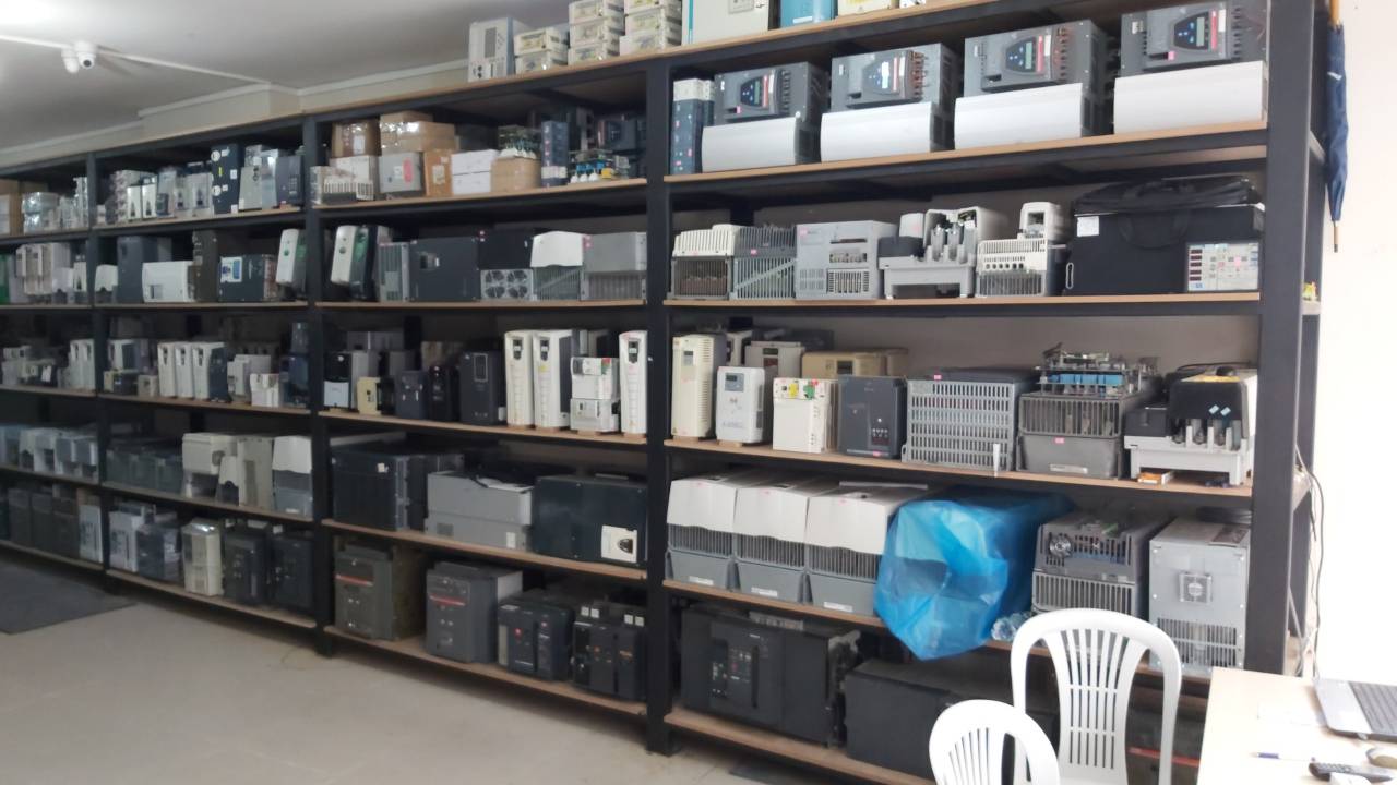 SCHNEİDER ATV32HU30N4 ATV32HU22N4 ATV32HU15N4 1.5 KW 2.2 KW 3 KW INPUT 380 ATV32 ATV 32 SÜRÜCÜ
