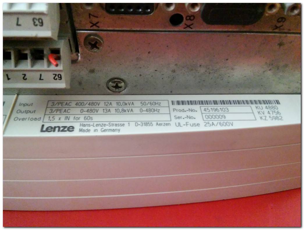 EVS9325-ES 00402198 LENZE