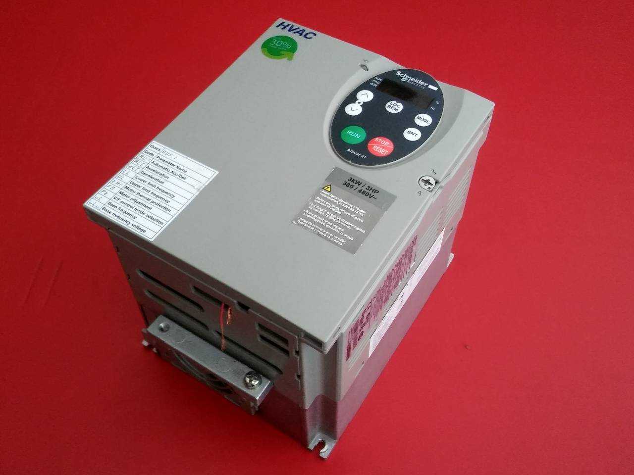 SCHNEİDER ATV21HU30N4 3KW HVAC SÜRÜCÜ ALTİVAR 21 ATV21 3 KW INVERTER