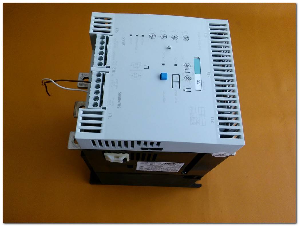 SIEMENS 3RW4074-6BB44 3RW4074 6BB44 3RW40746BB44 SIRIUS SOFTSTARTER 160 KW