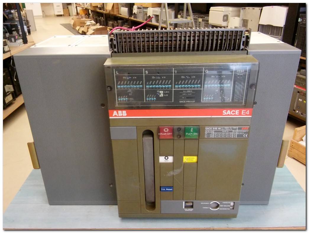 ABB SACE E4 SACE E4S 40 4000A MASTERPACT DEVRE KESİCİ