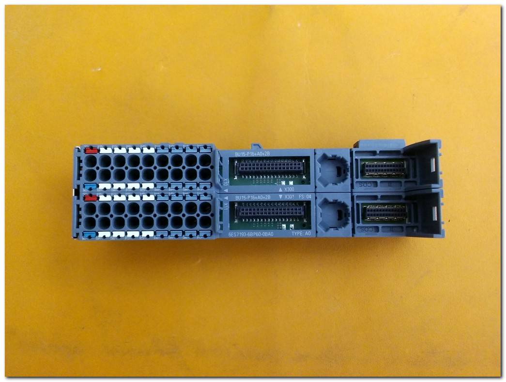 SIEMENS 6ES7 193-6BP60-0BA0 S V-L8AD0300 SIMATIC ET200SP